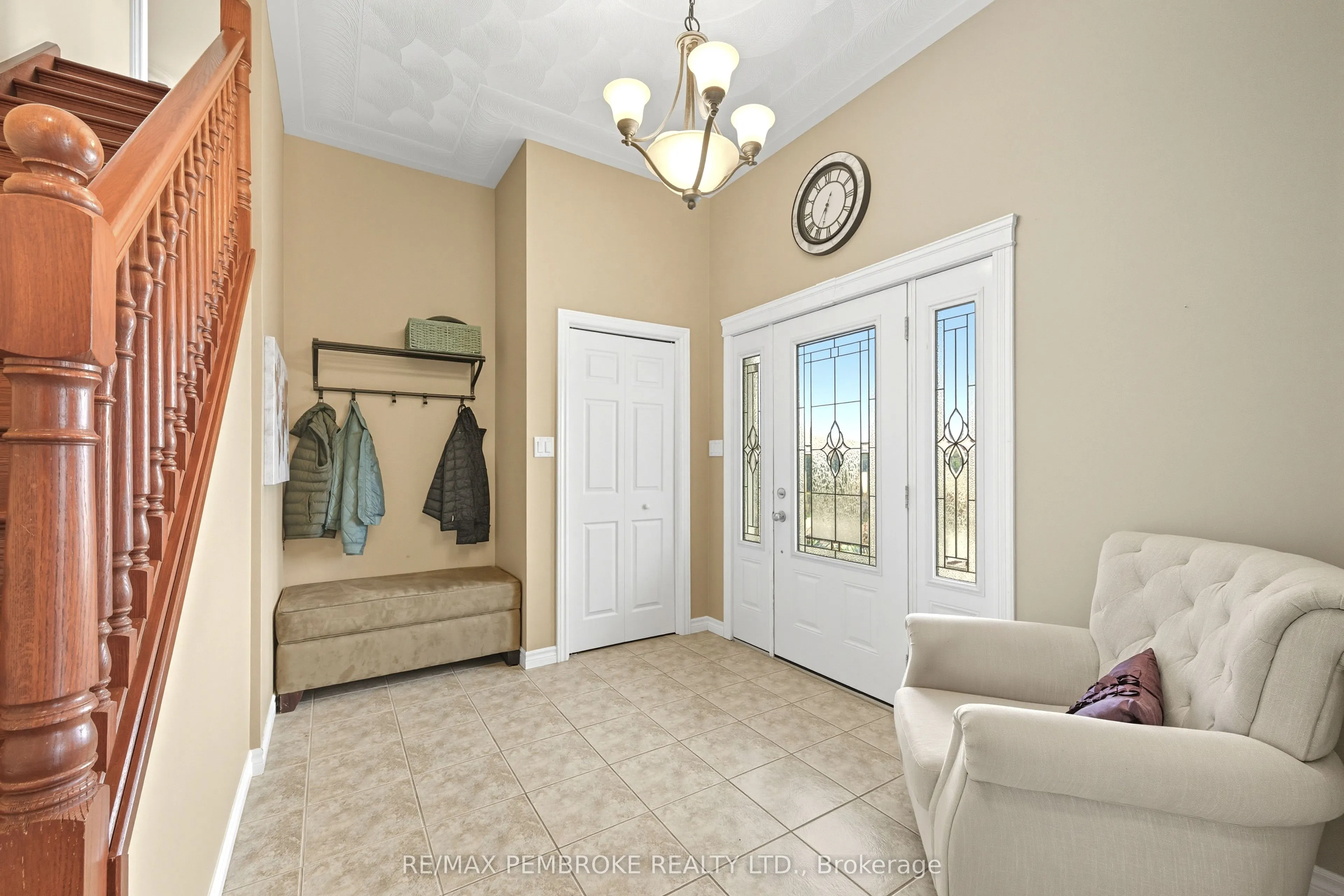 1940 Cobden Road, #b