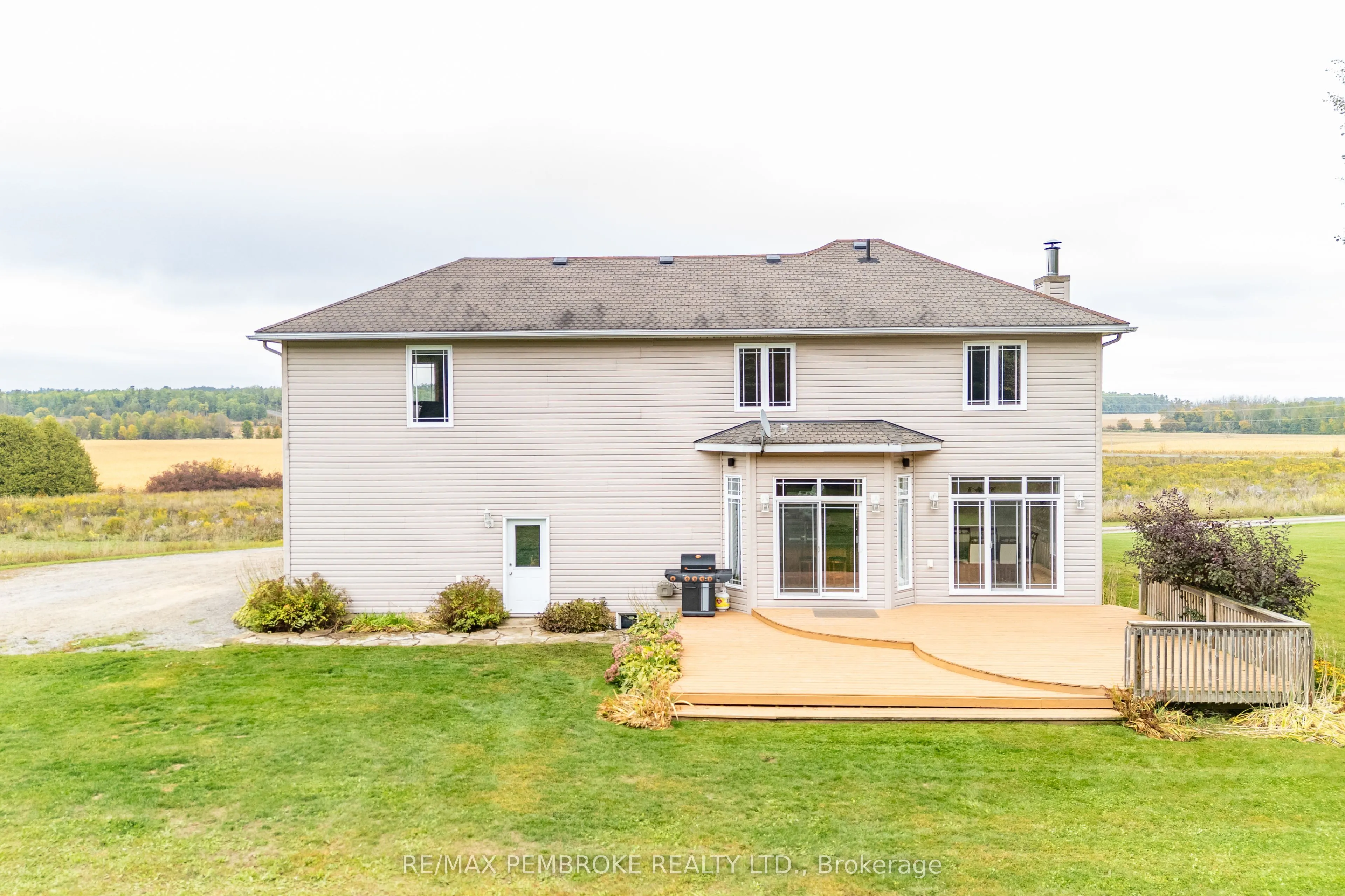 1940 Cobden Road, #b