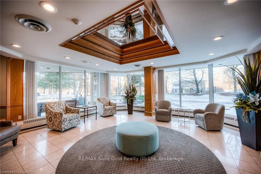 6 Willow Street, #2203