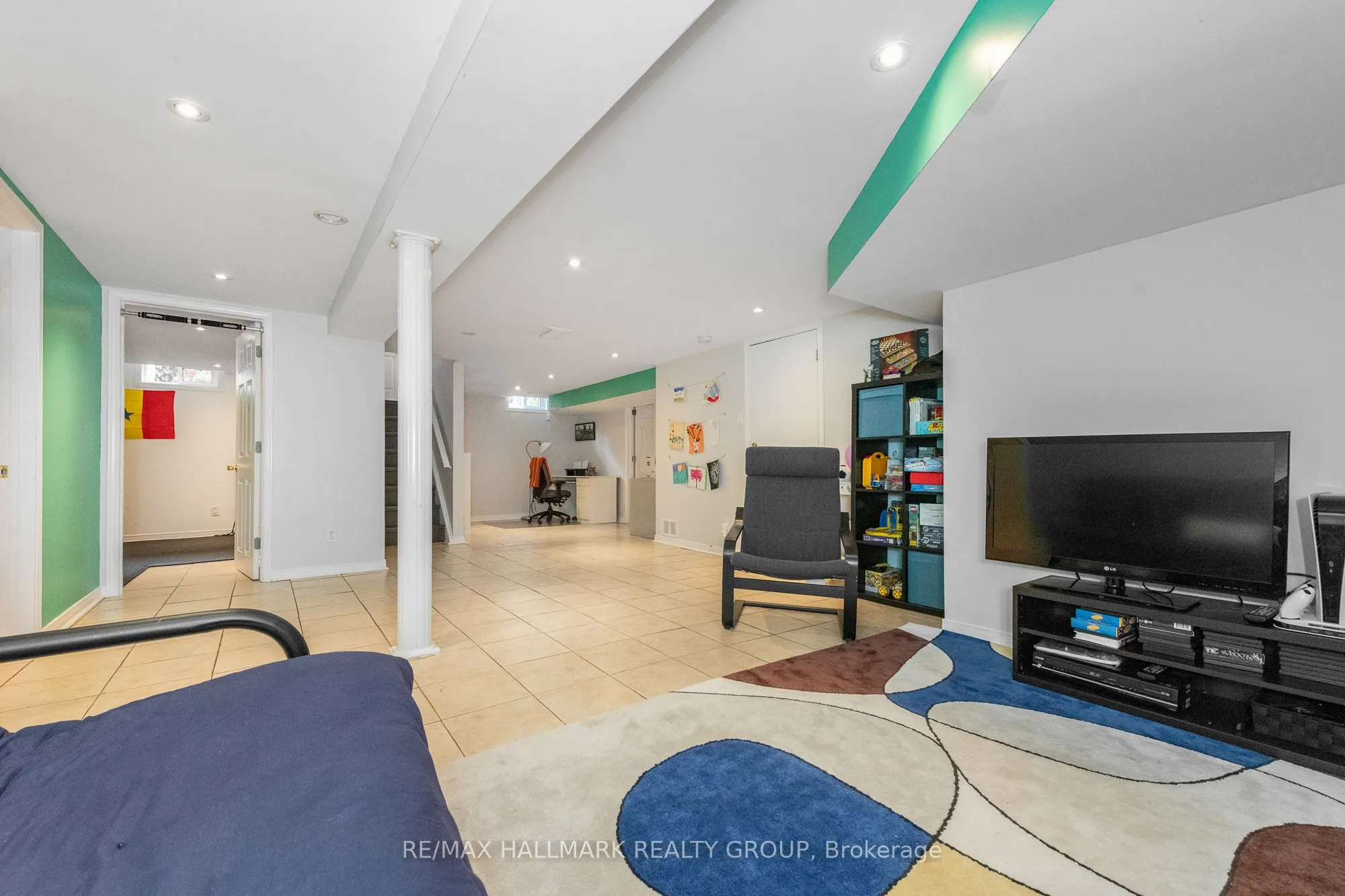 9 Newbury Avenue