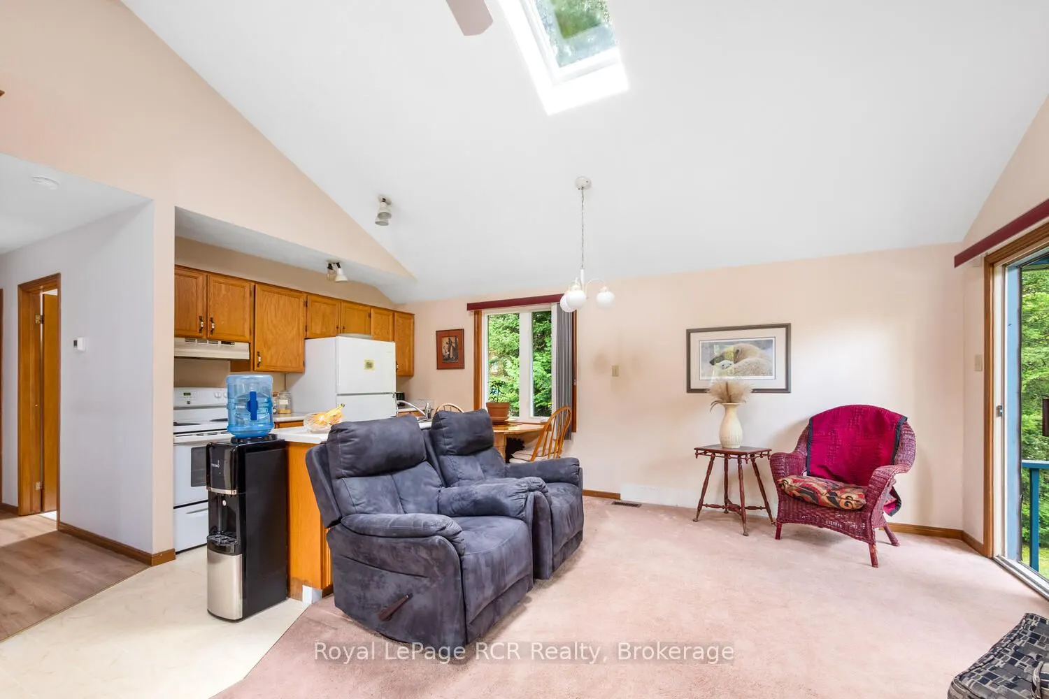 8 Molly Street