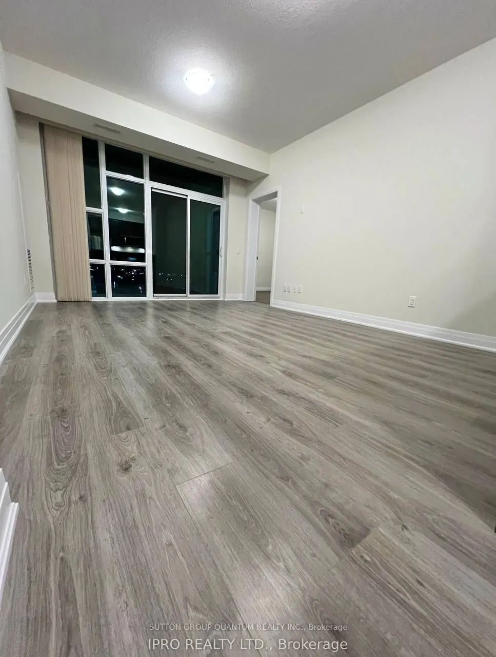 16 Concord Place, #909
