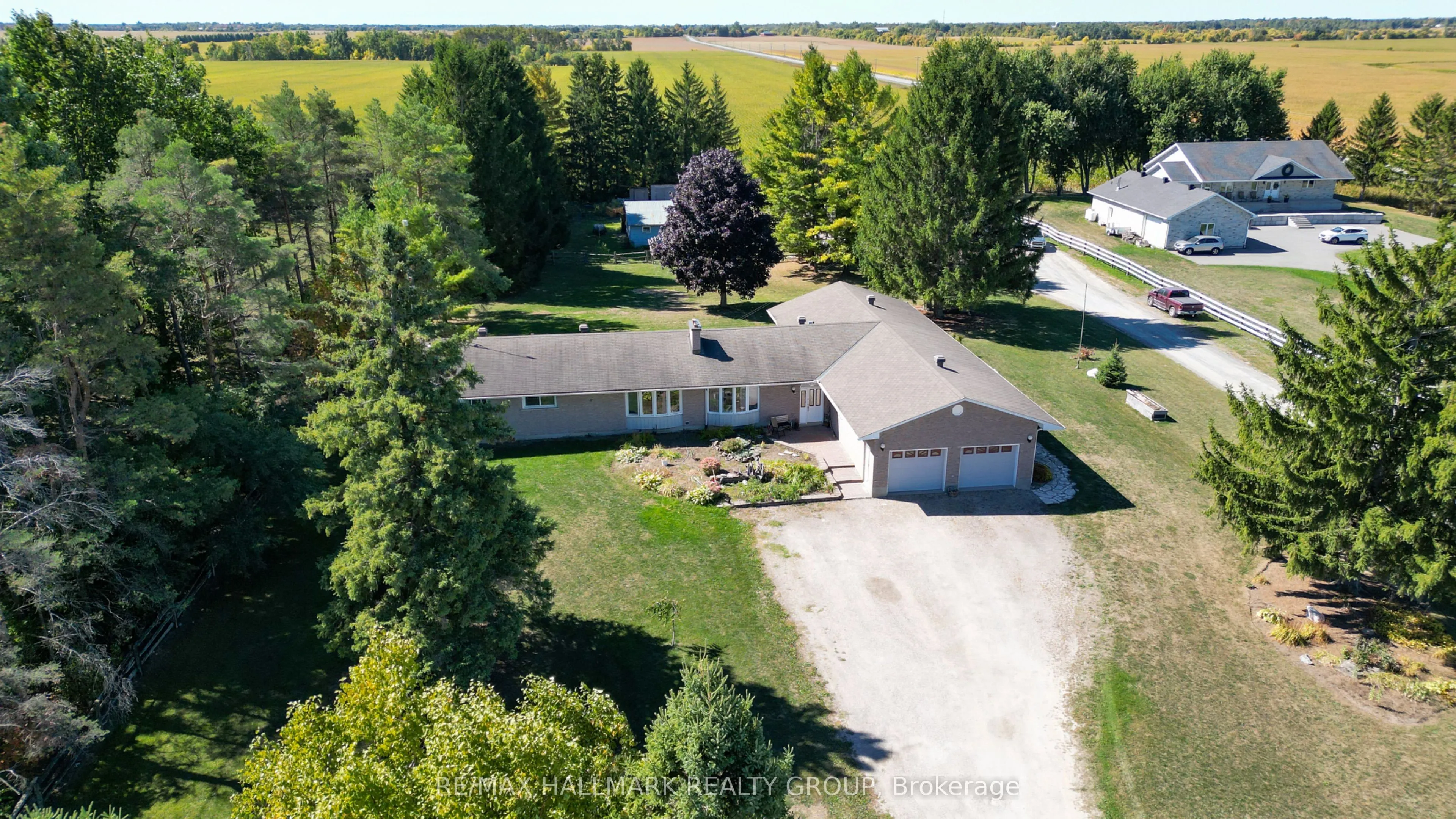 5758 Third Line Road N