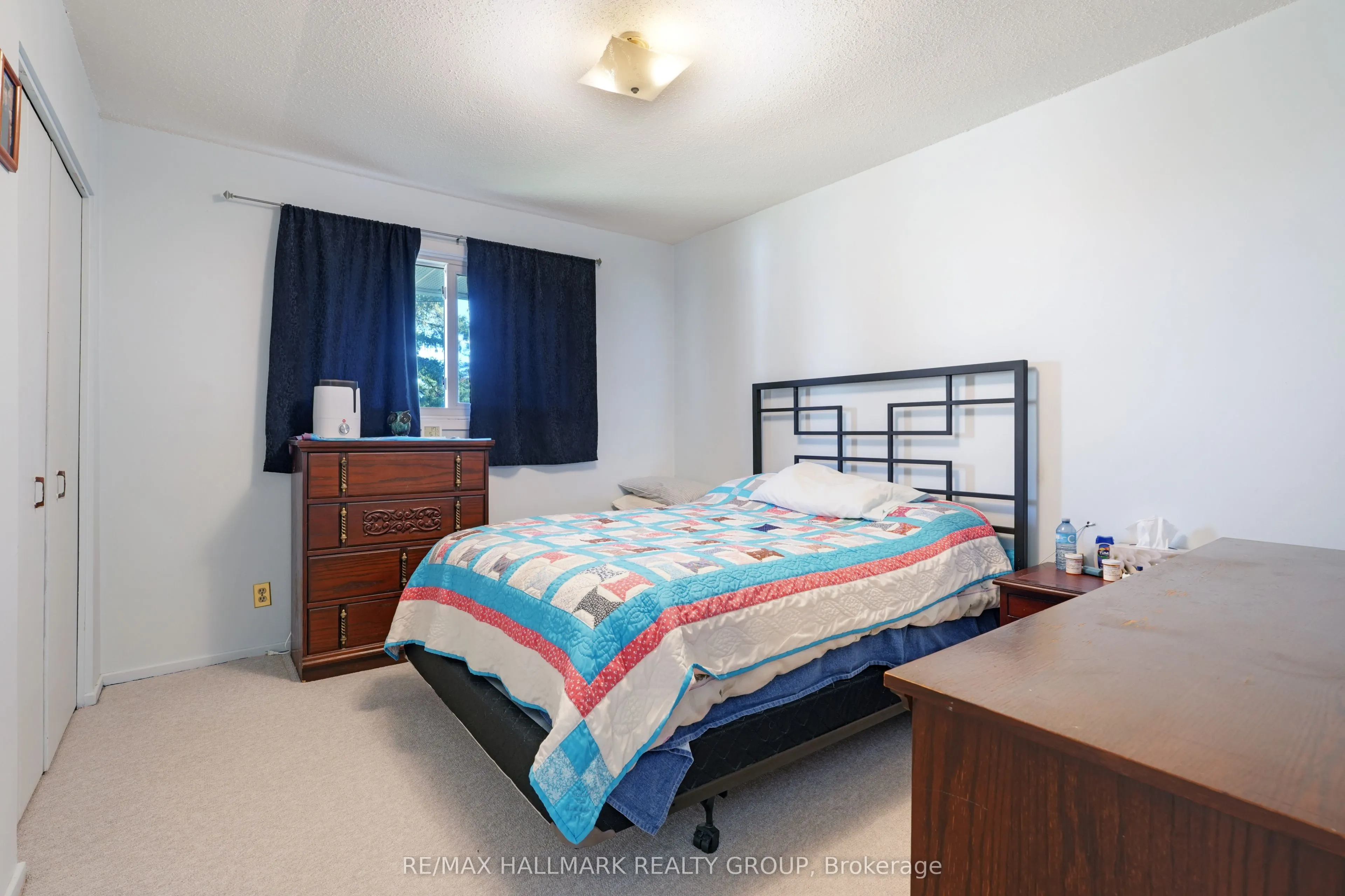 5758 Third Line Road N