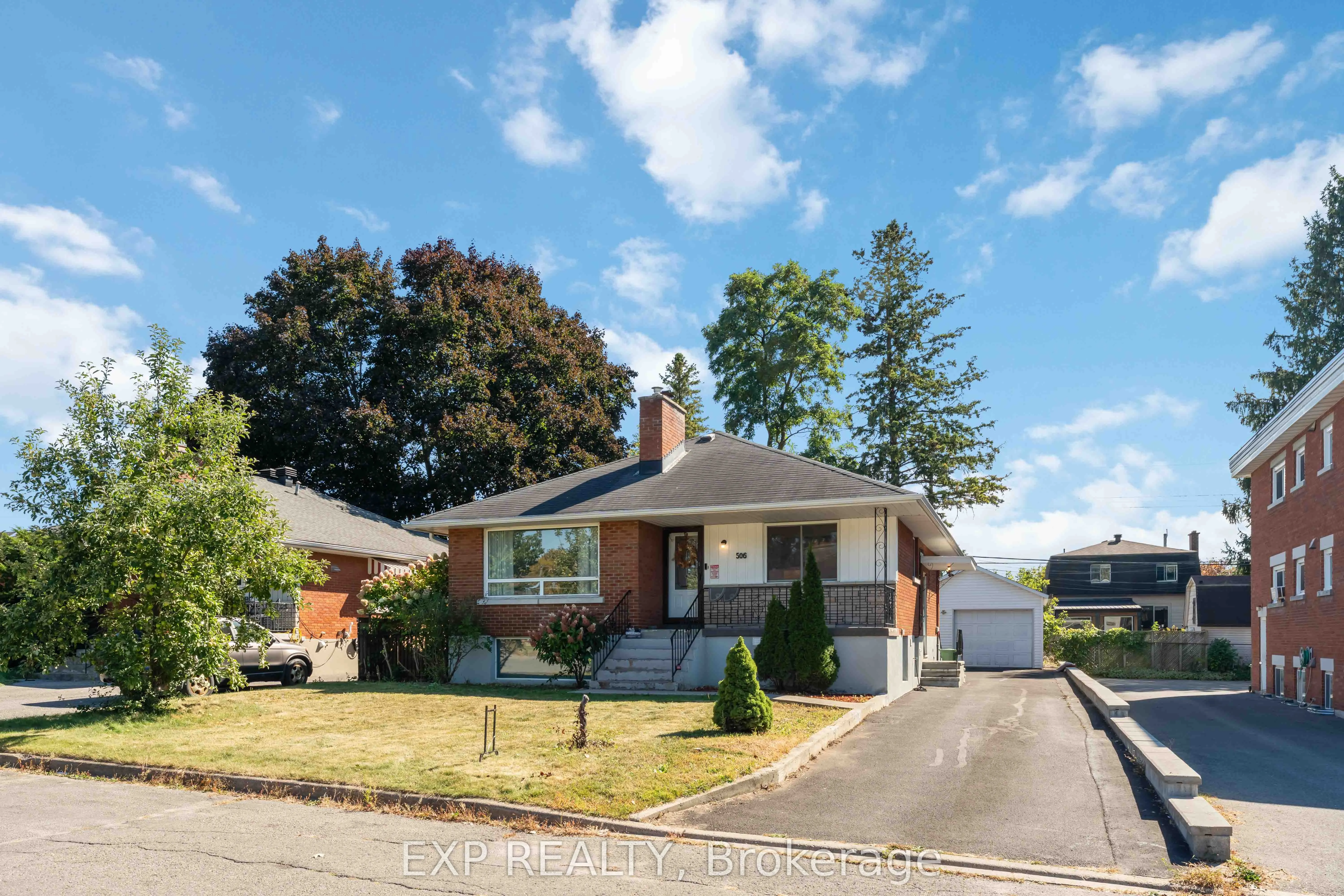 506 Vernon Avenue N