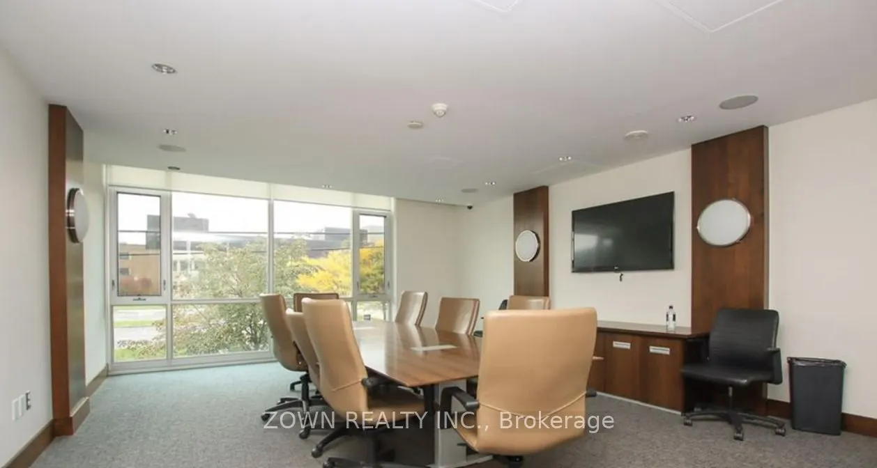 201 PARKDALE Avenue, #807