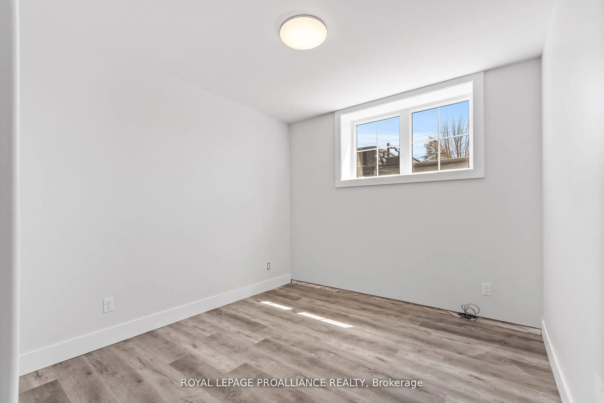 15 Arthur Street, #103