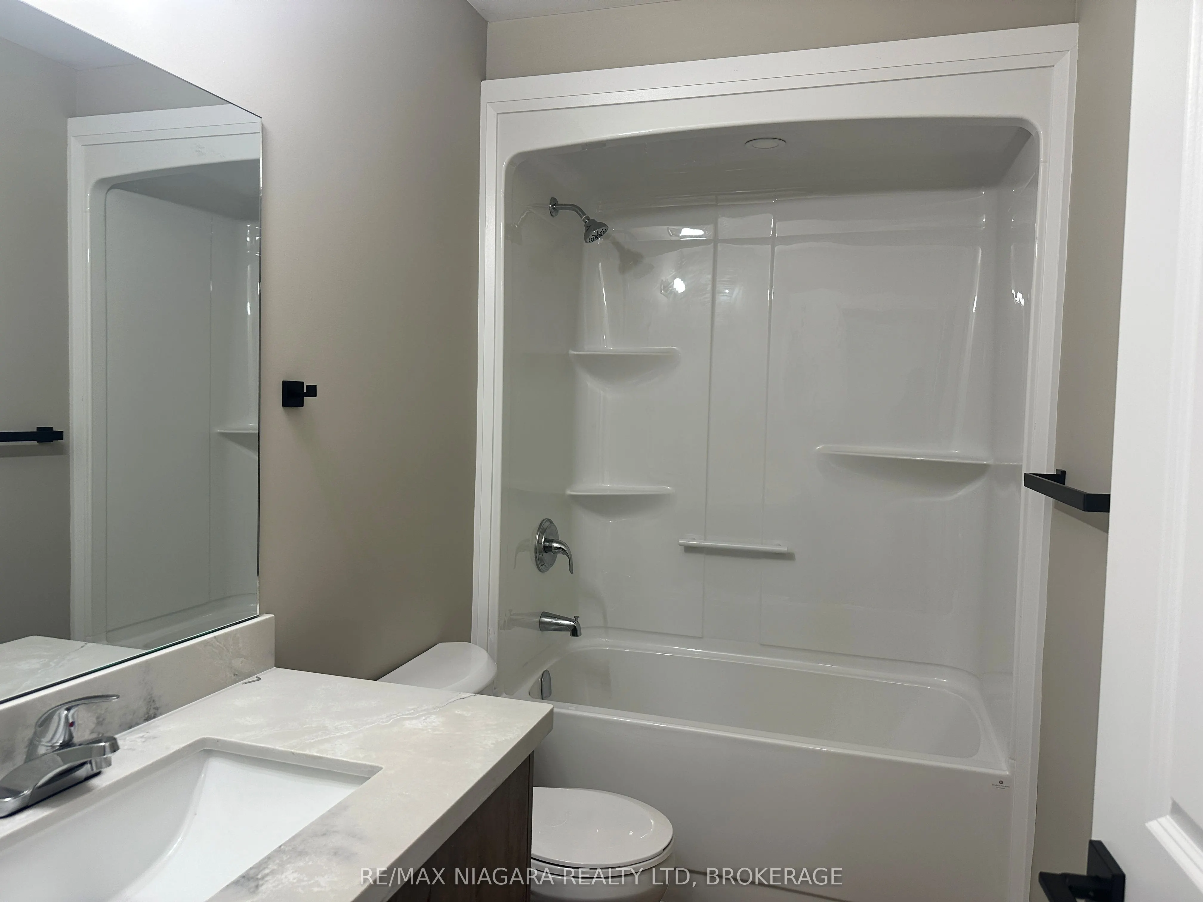 17 Keystone Trail, #UNIT 4