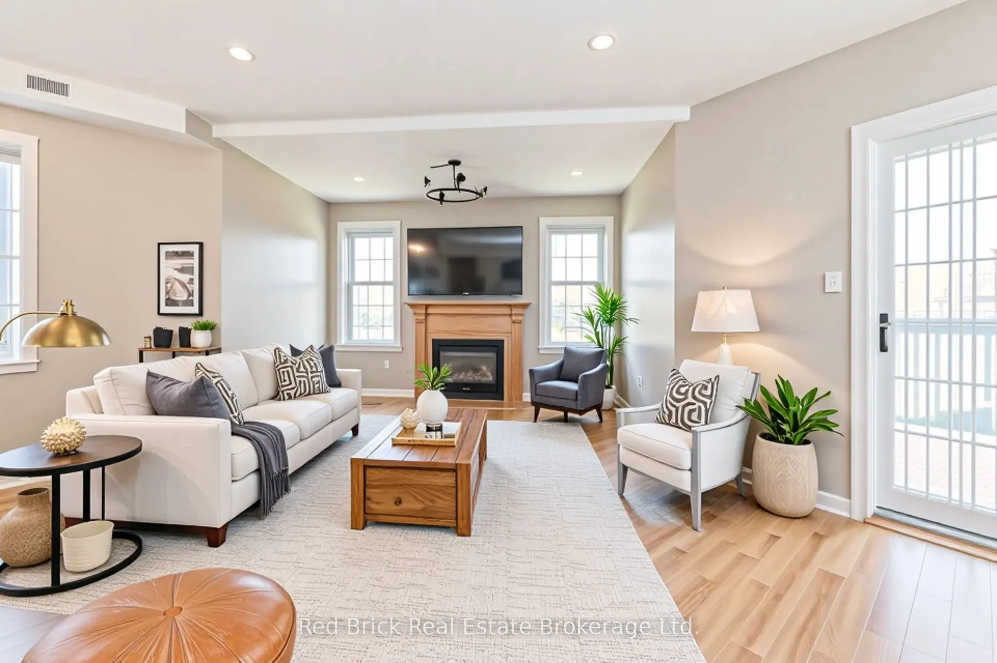 6492 Gerrie Road #207
