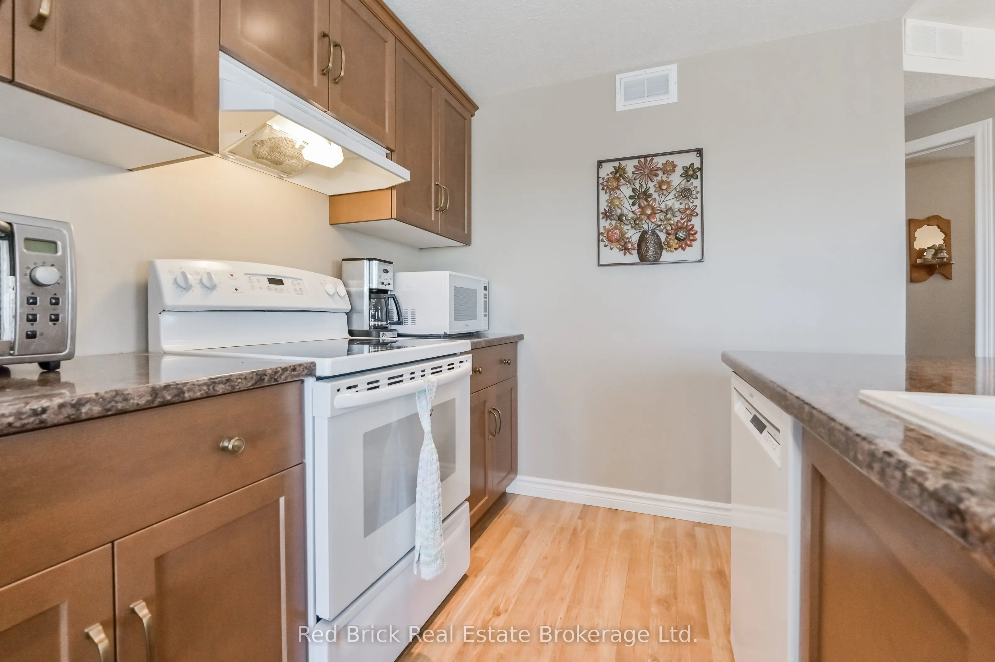 6492 Gerrie Road #207