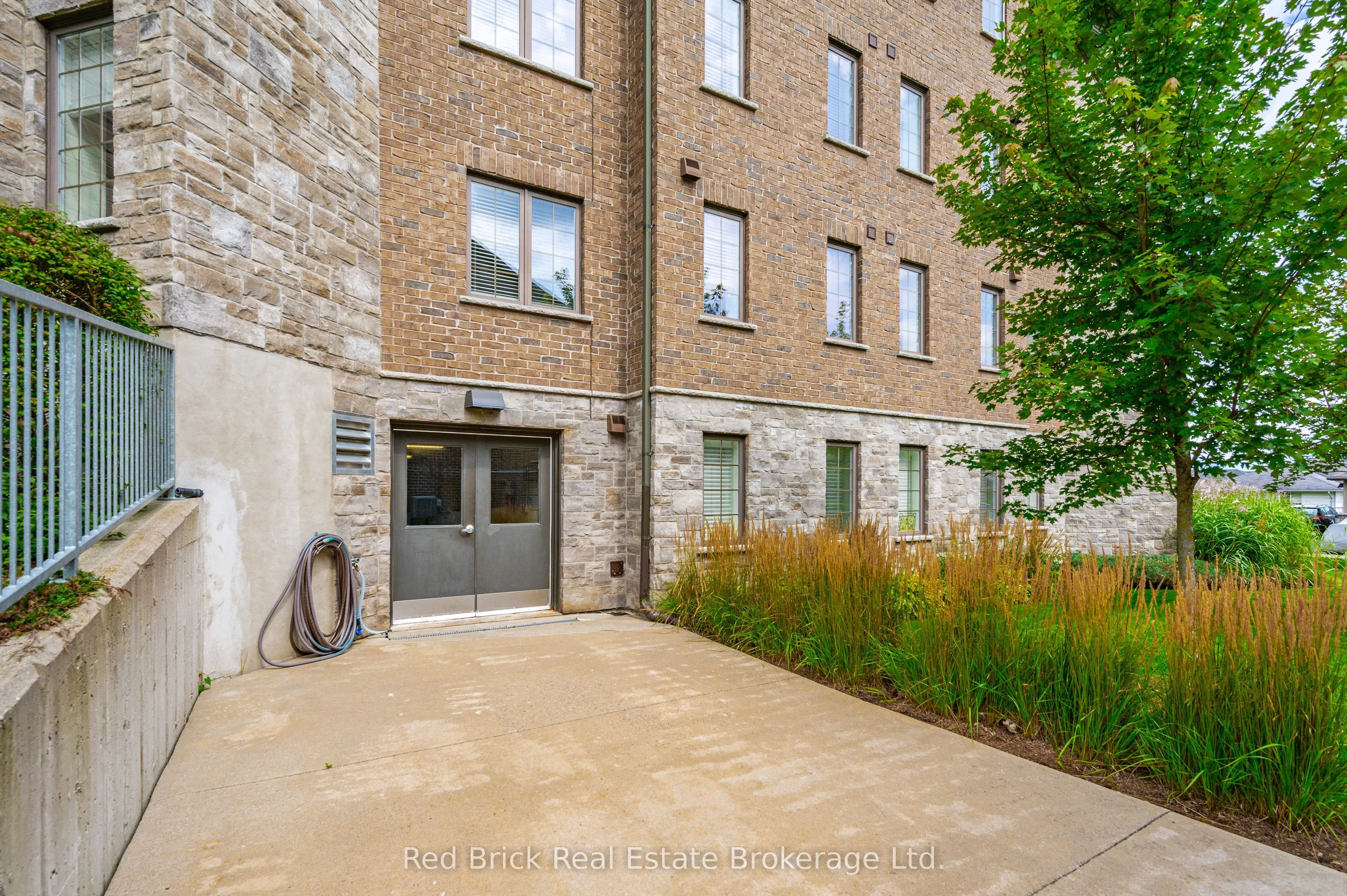 6492 Gerrie Road #207