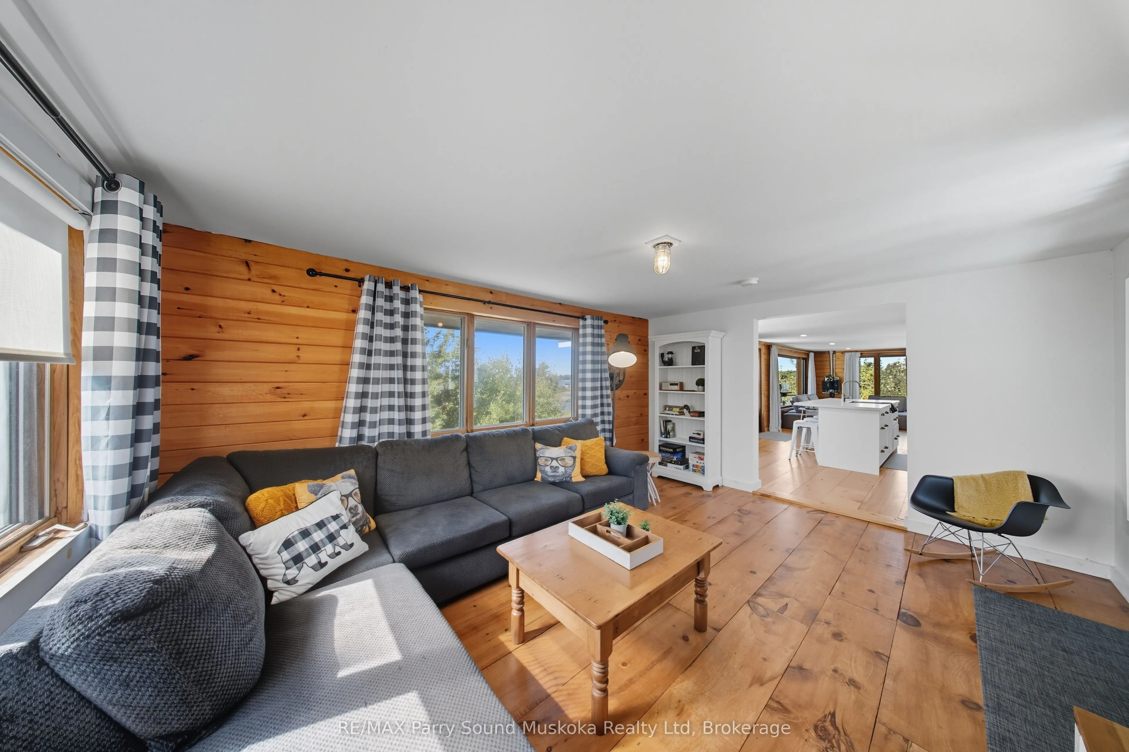 15 Forsyths Road