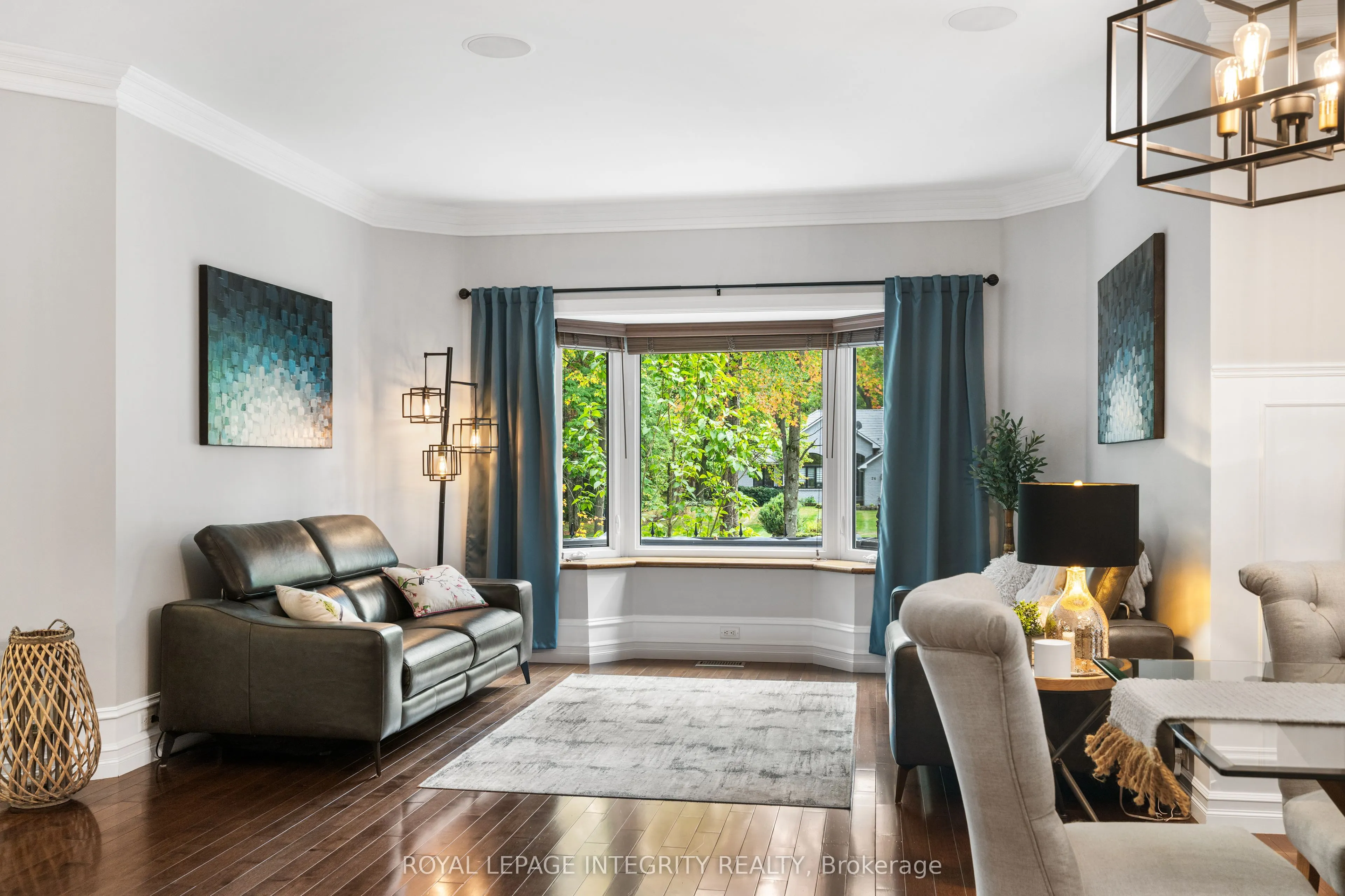 25 Marie-Eve Street E