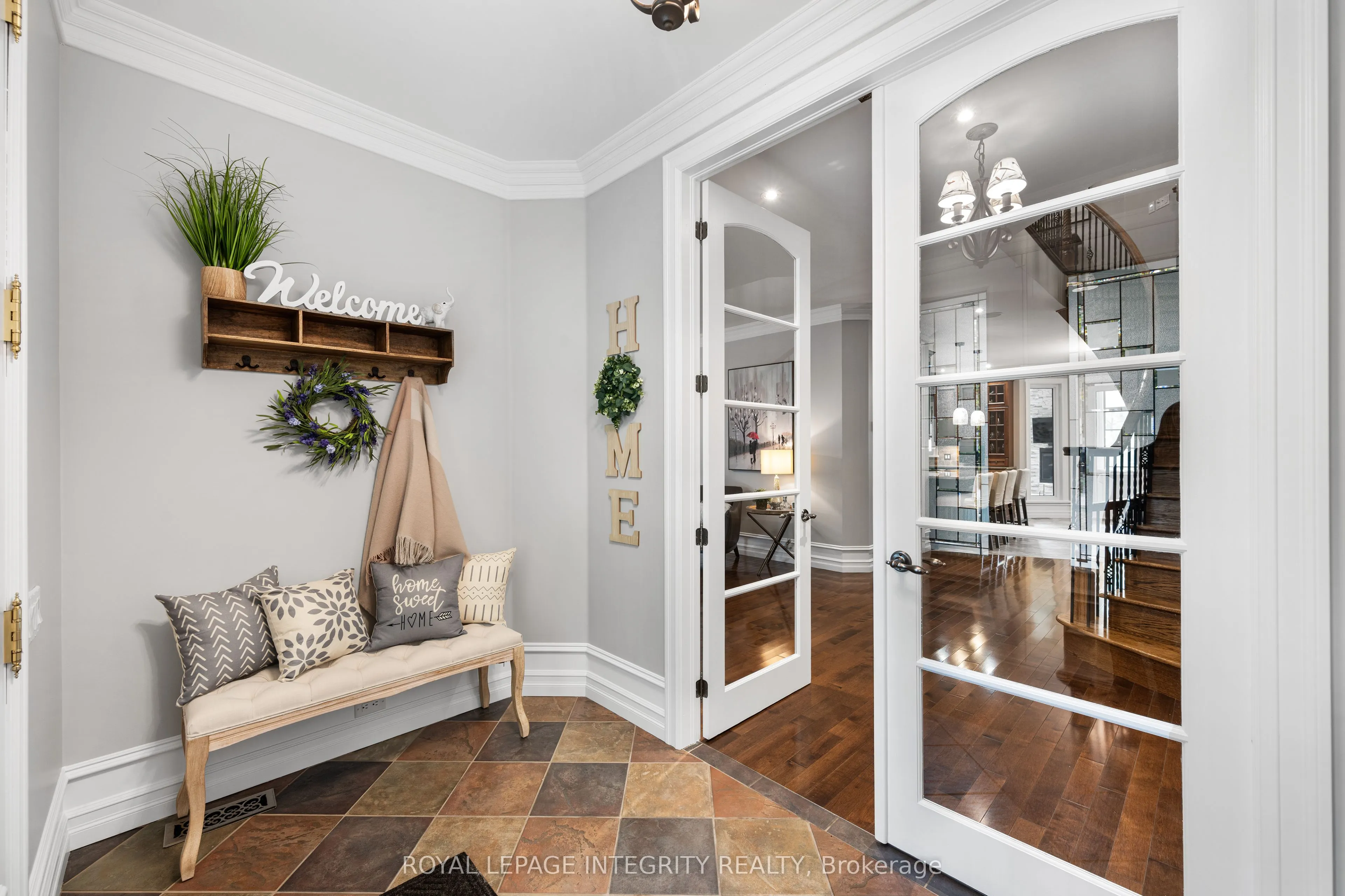 25 Marie-Eve Street E