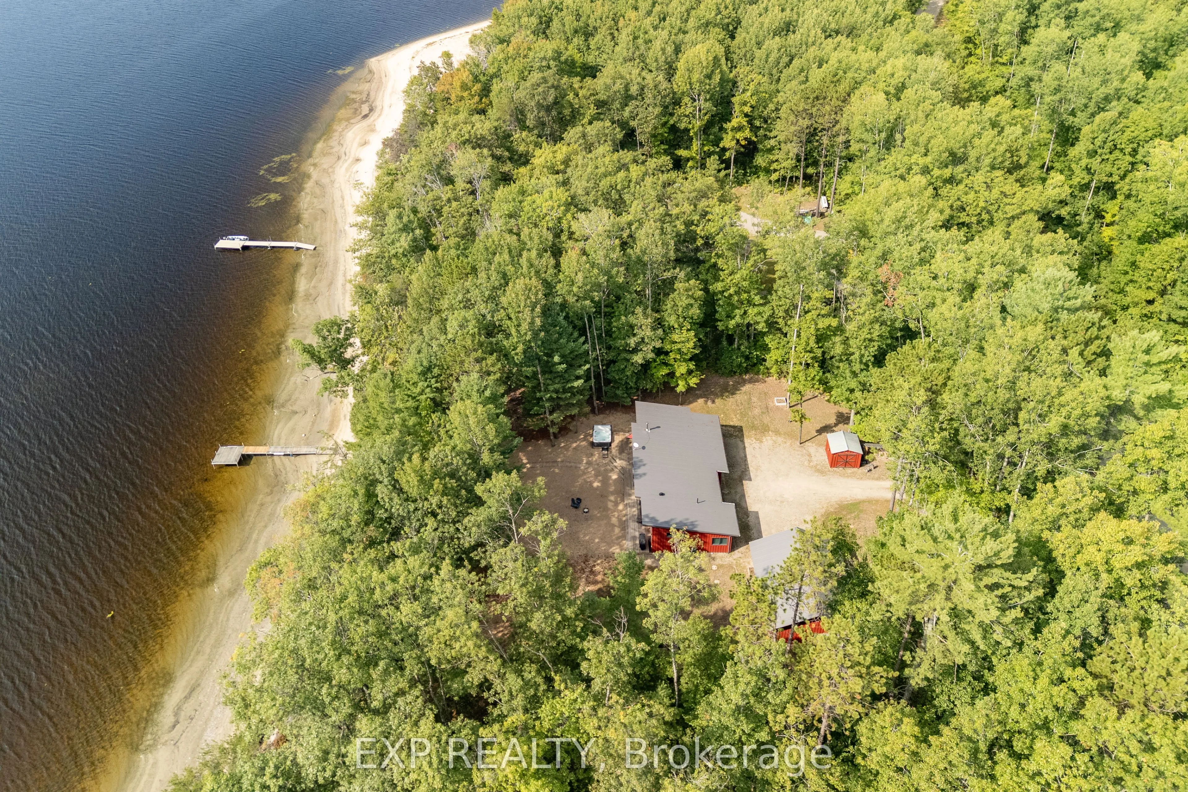 332 Lachlan Lane
