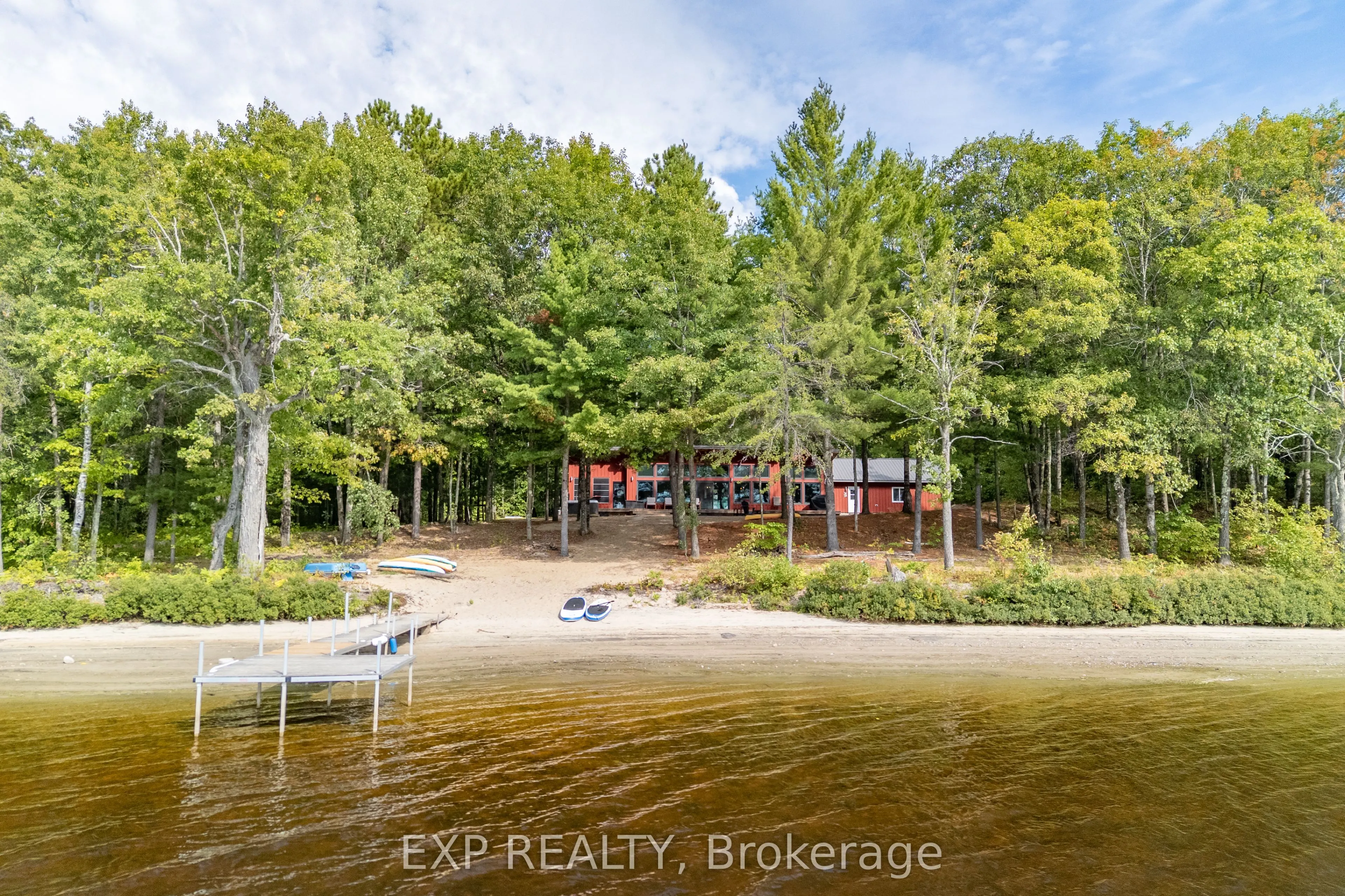 332 Lachlan Lane