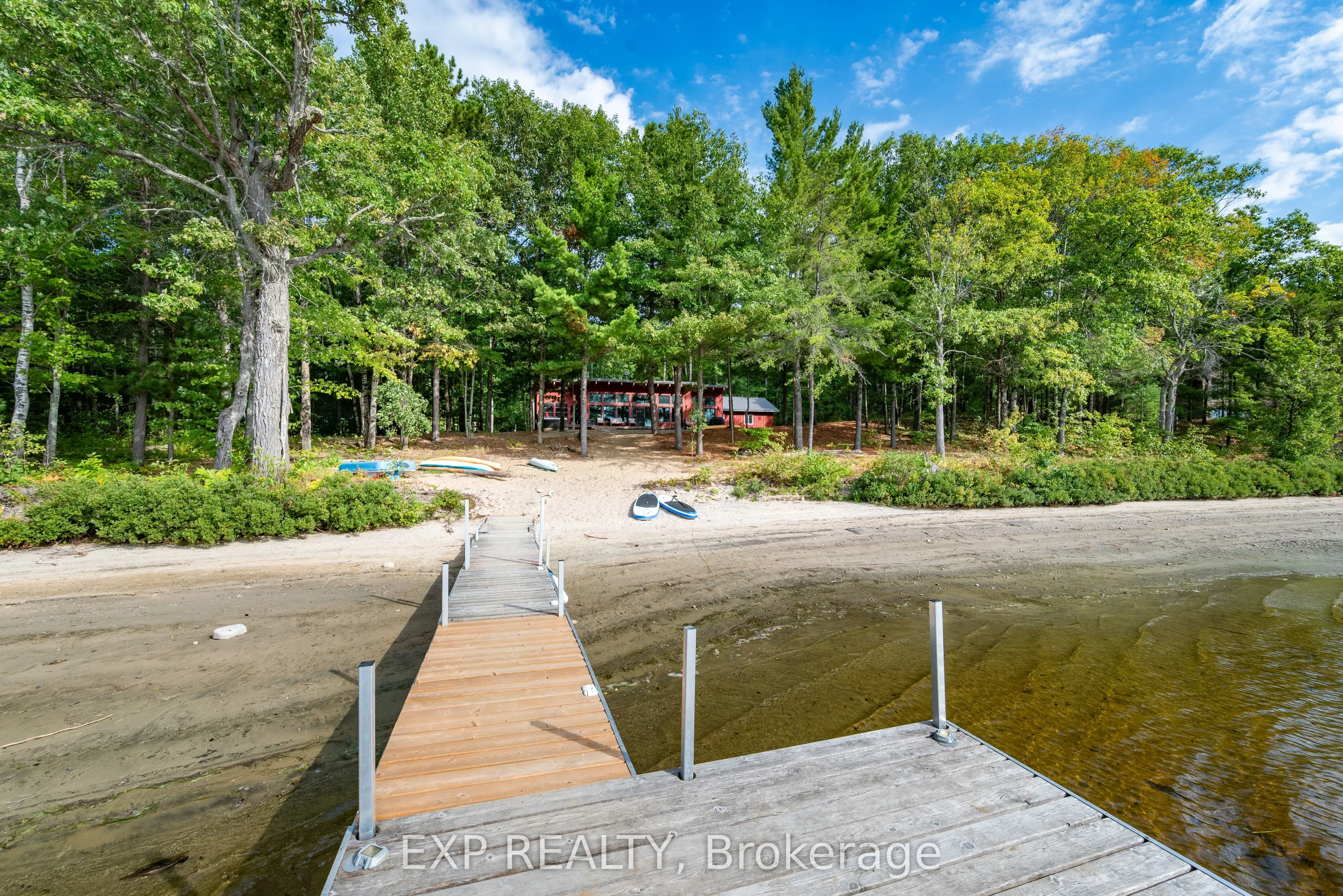 332 Lachlan Lane