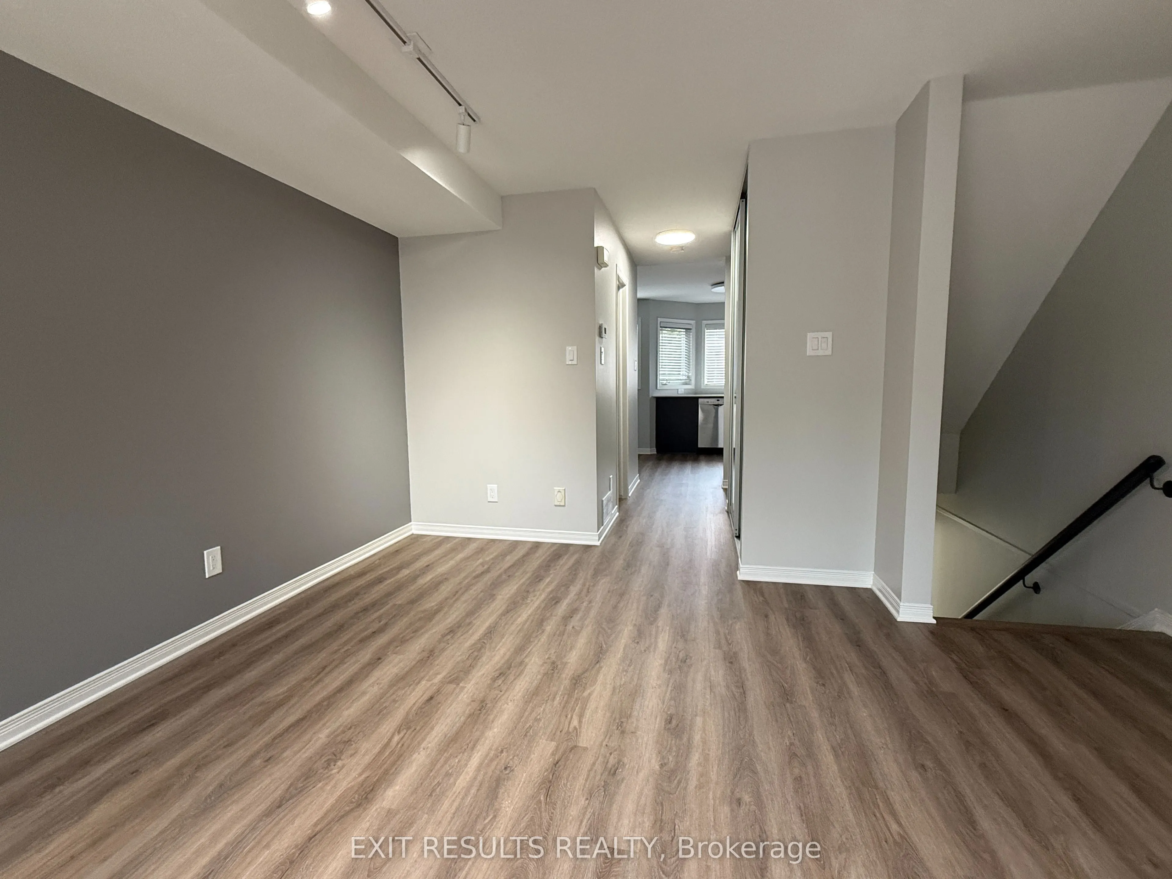 1400 WILDBERRY Court, #4