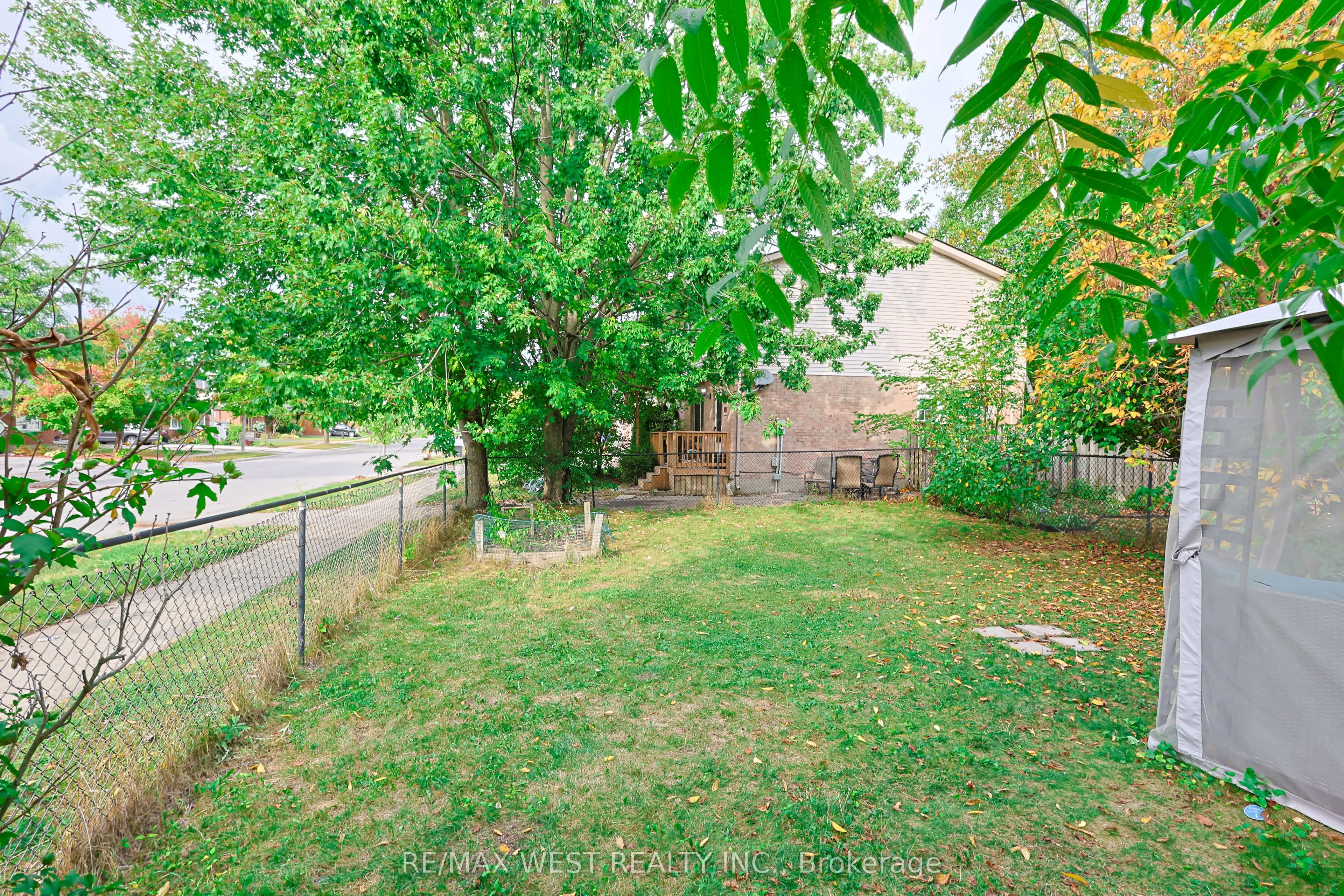 300 Crawford Street