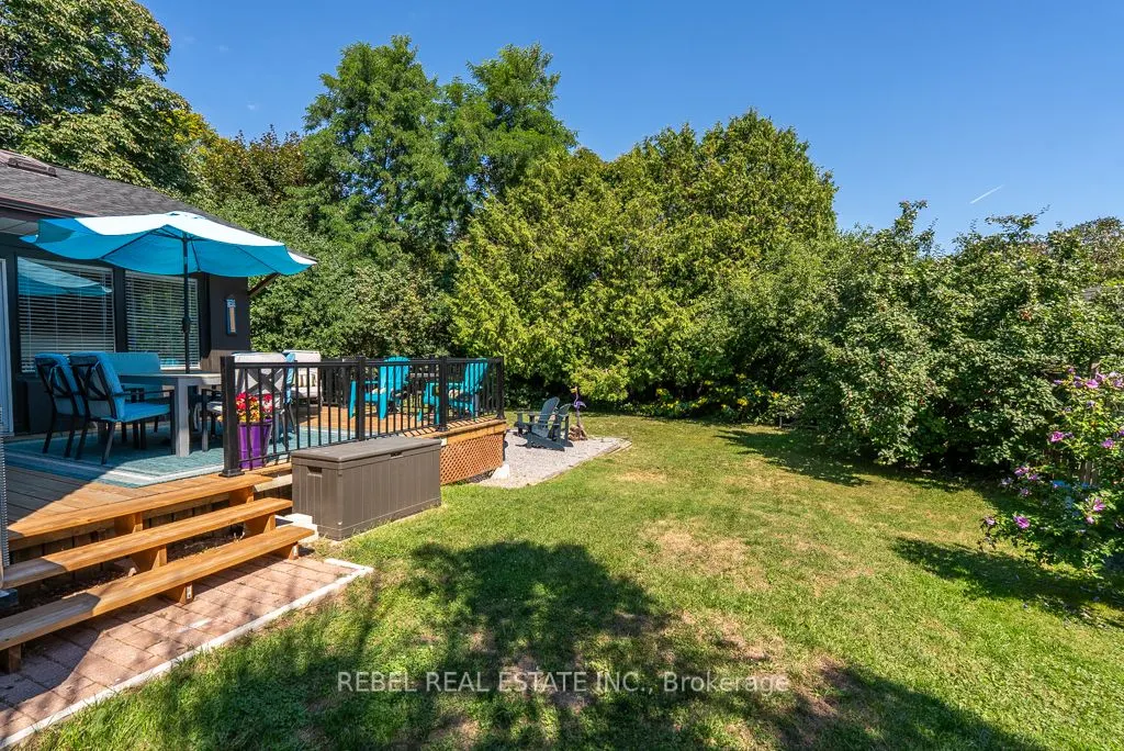 738 Spragge Crescent