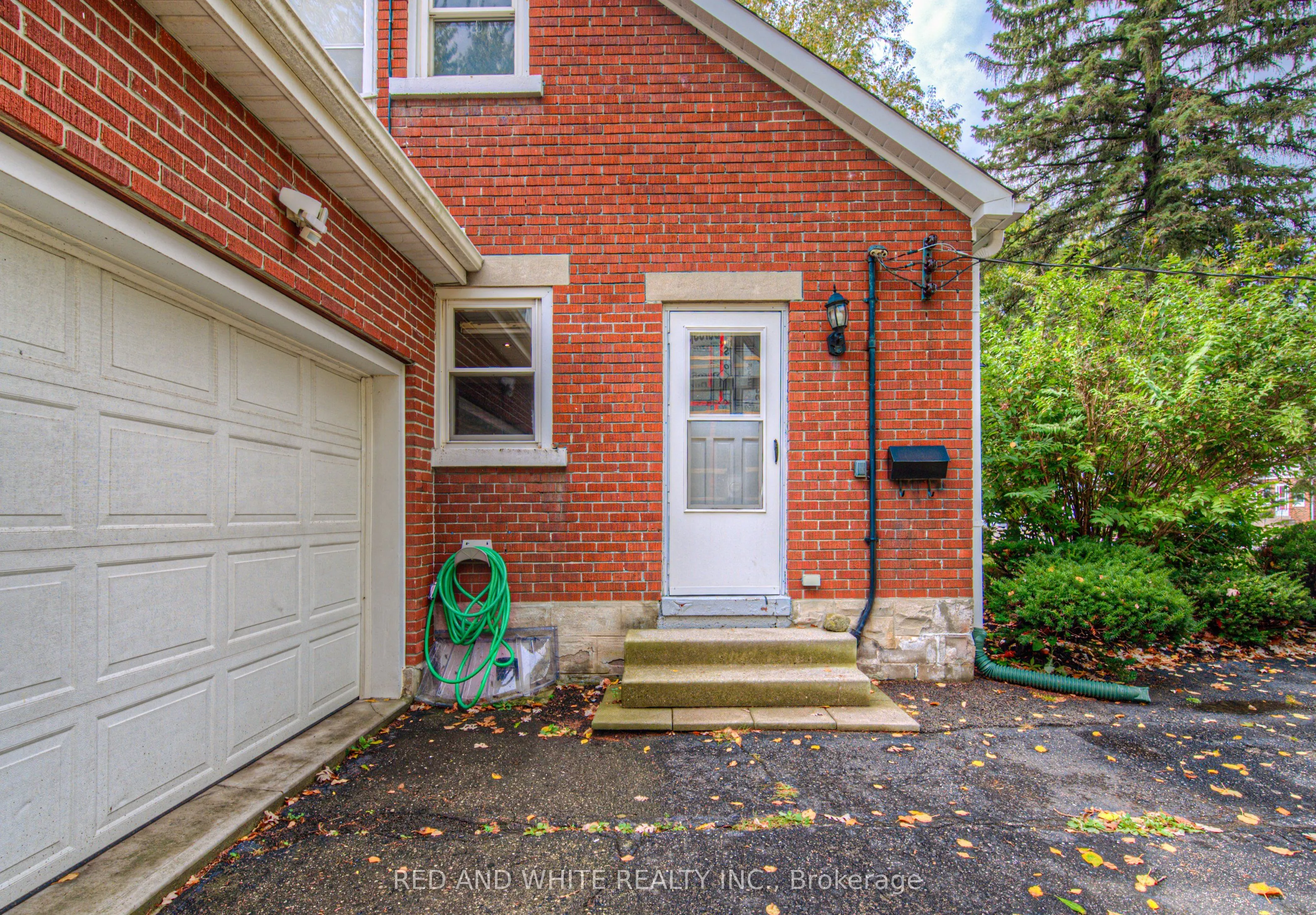 305 Main Street