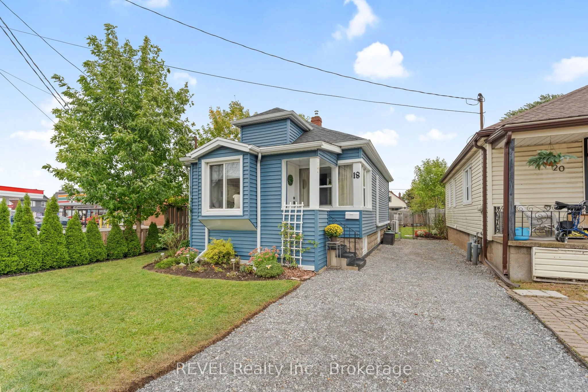 18 Crowland Avenue