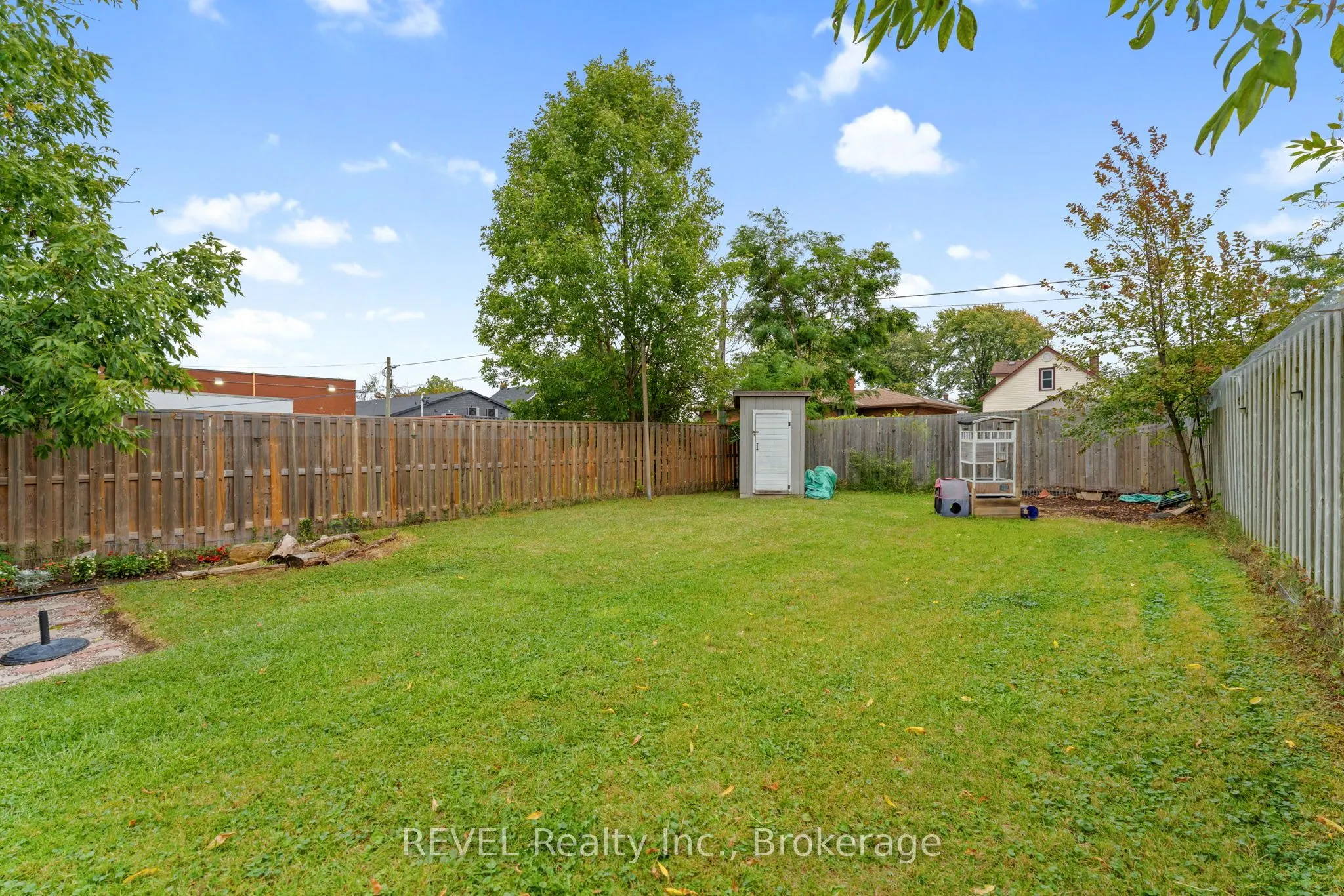 18 Crowland Avenue