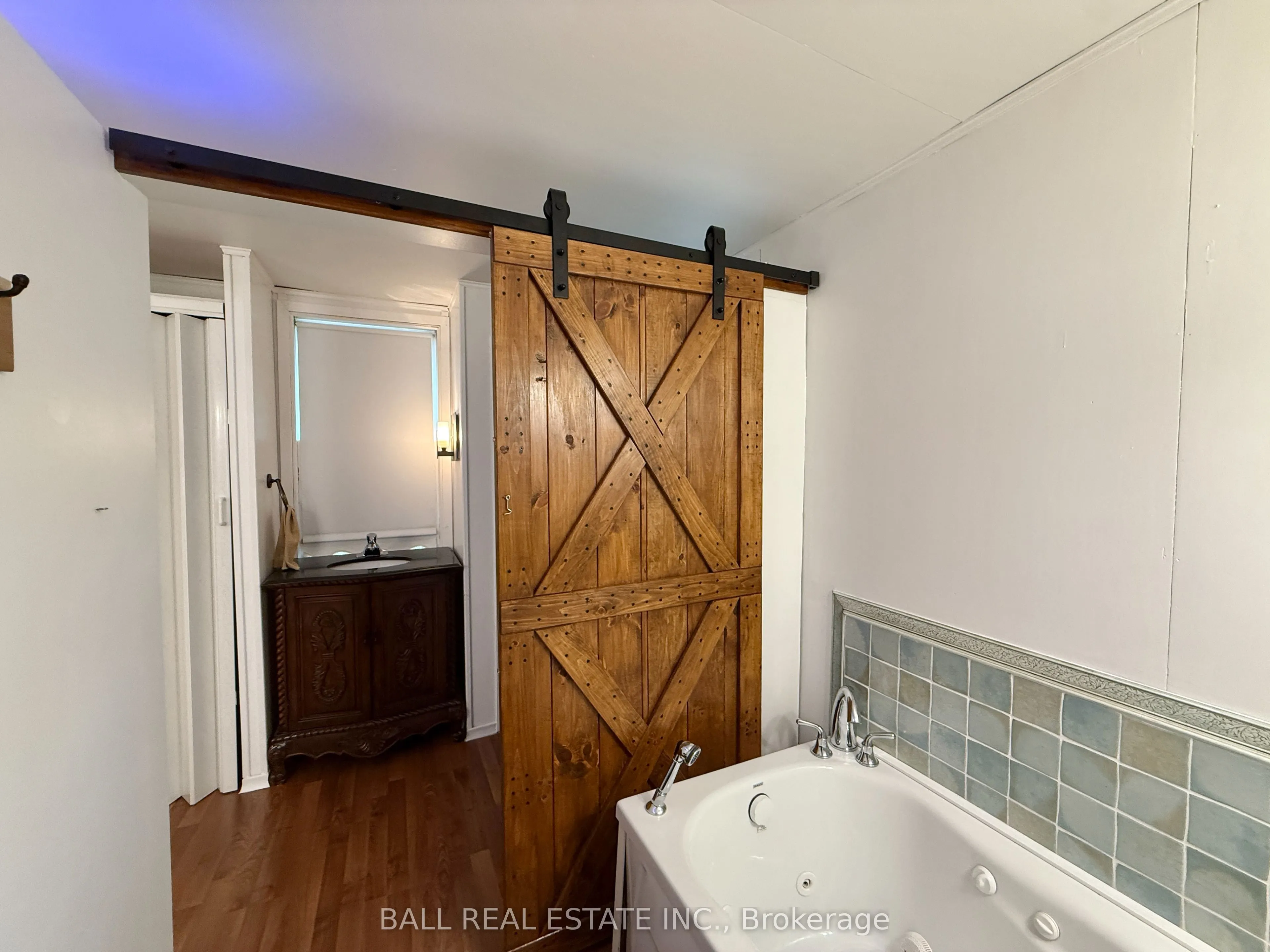 551 Renwick Road