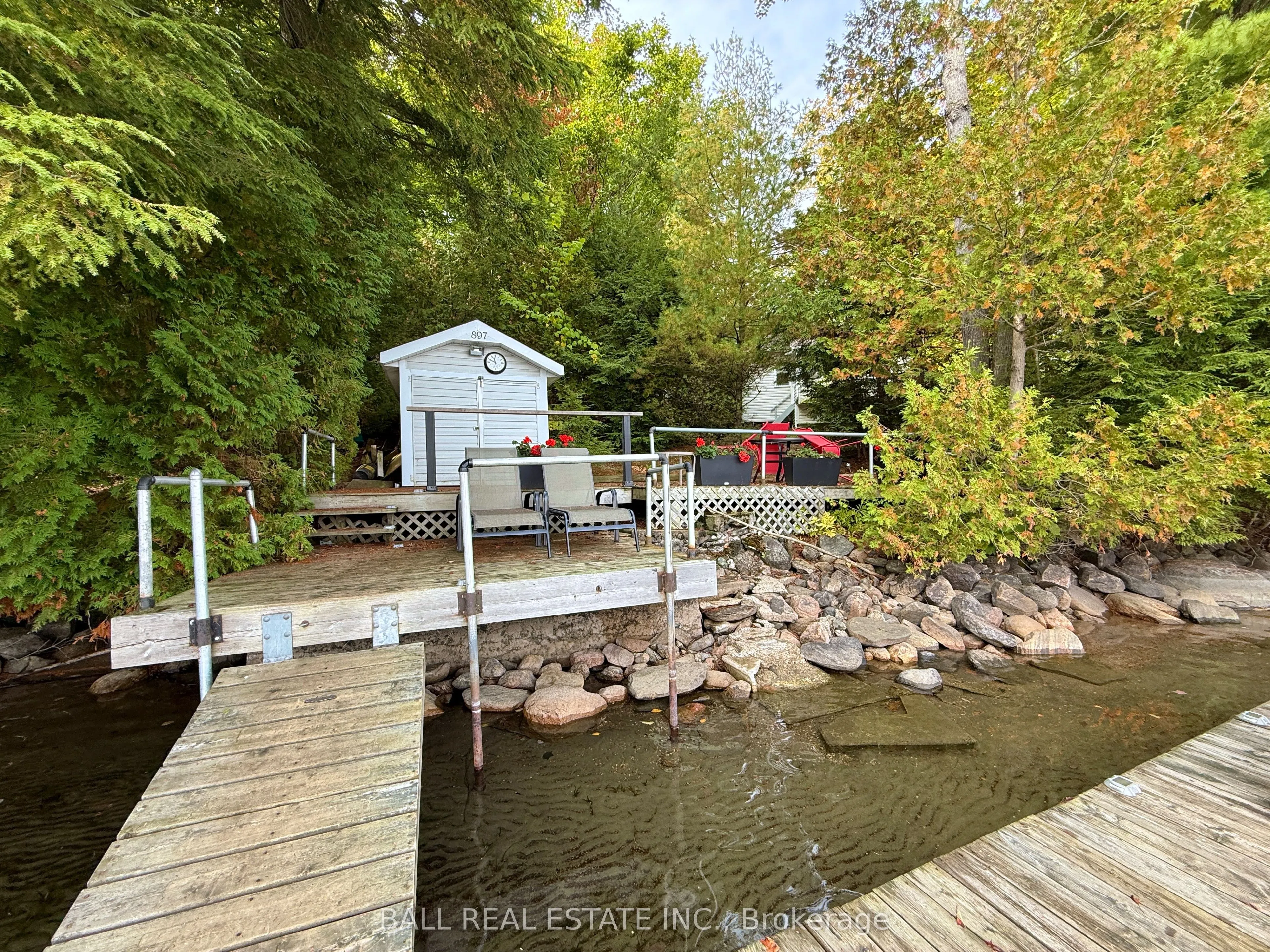551 Renwick Road