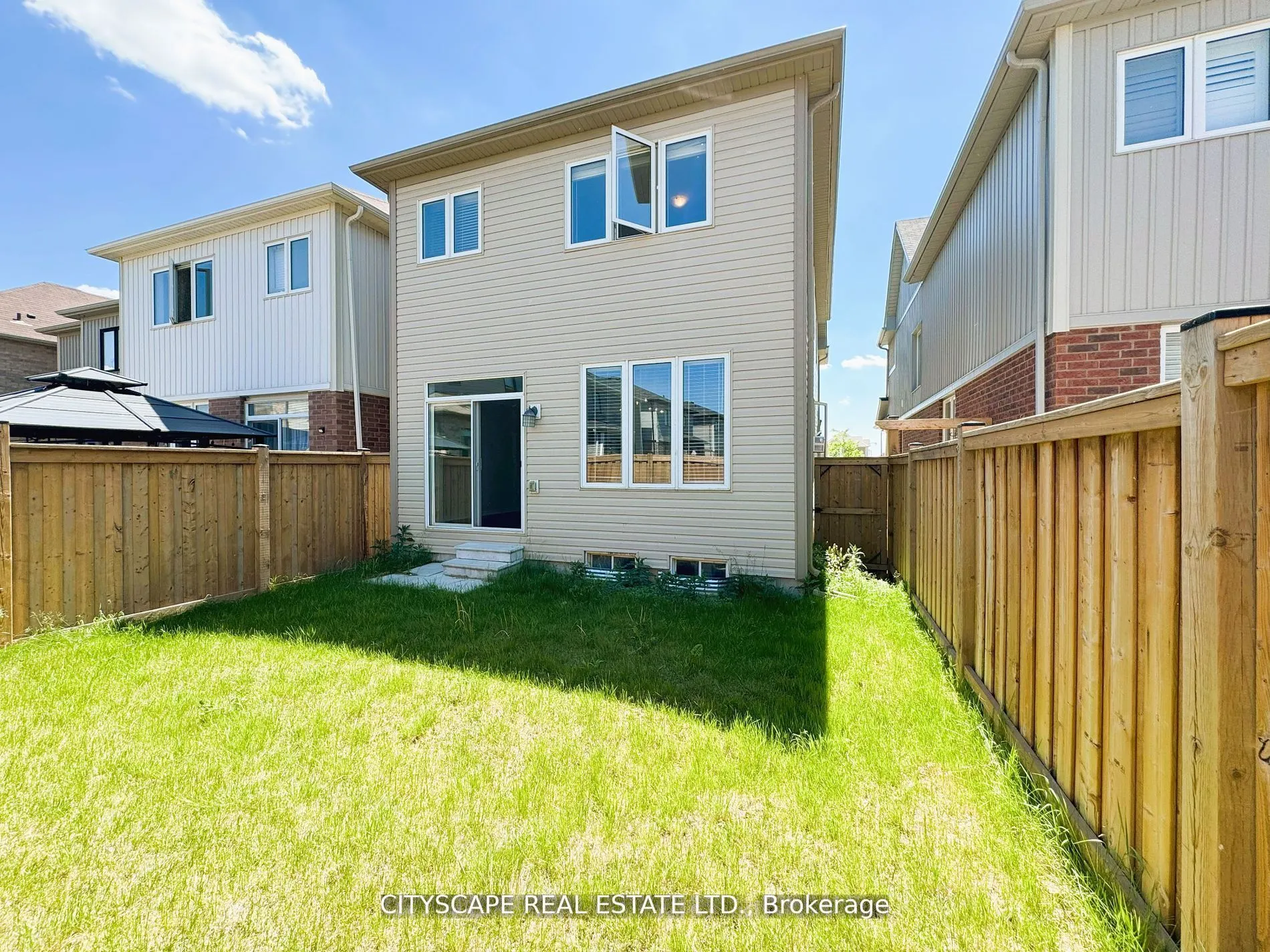 72 Maclachlan Avenue