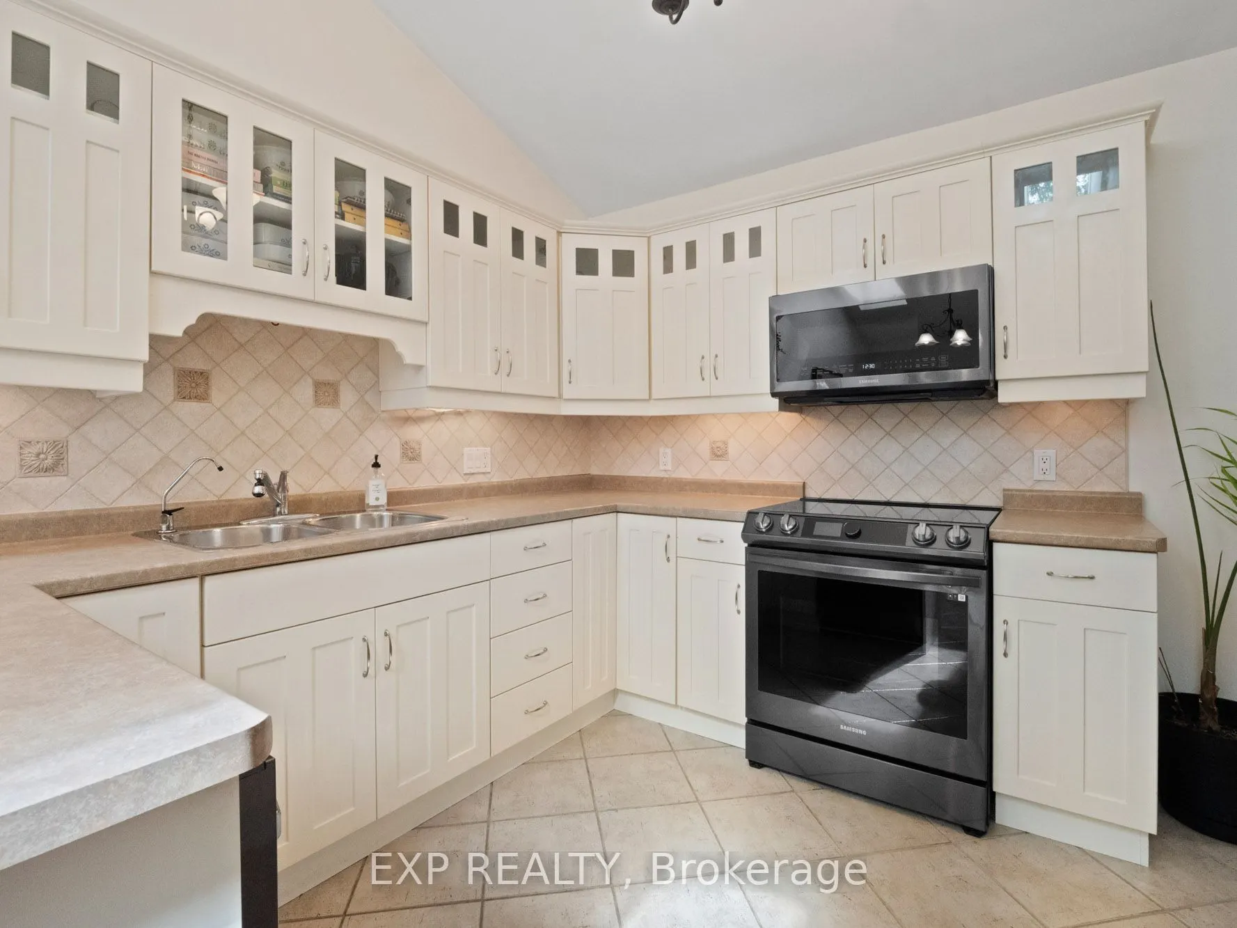 3241 Montrose Road, #23