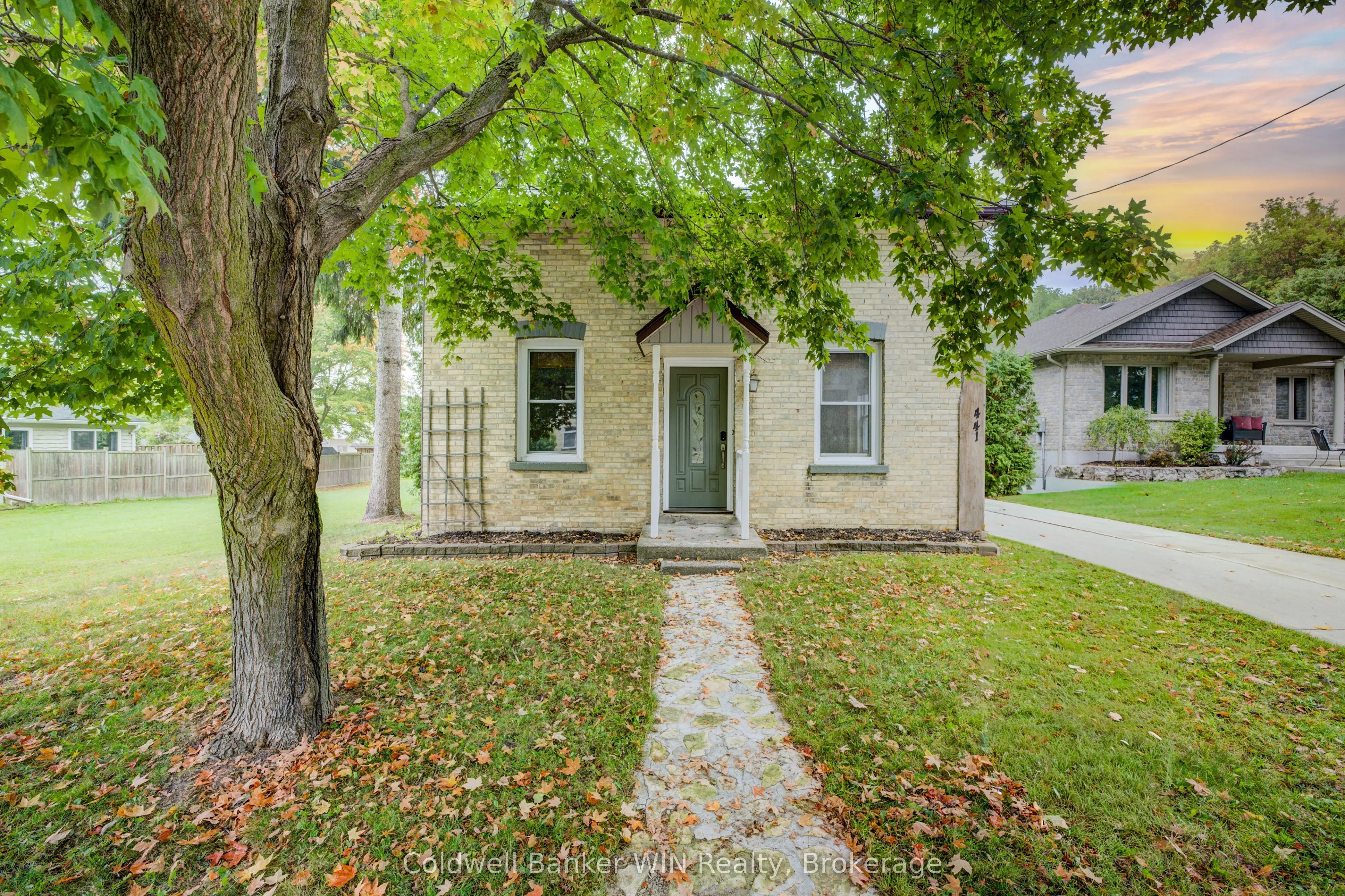 441 Waterloo Street