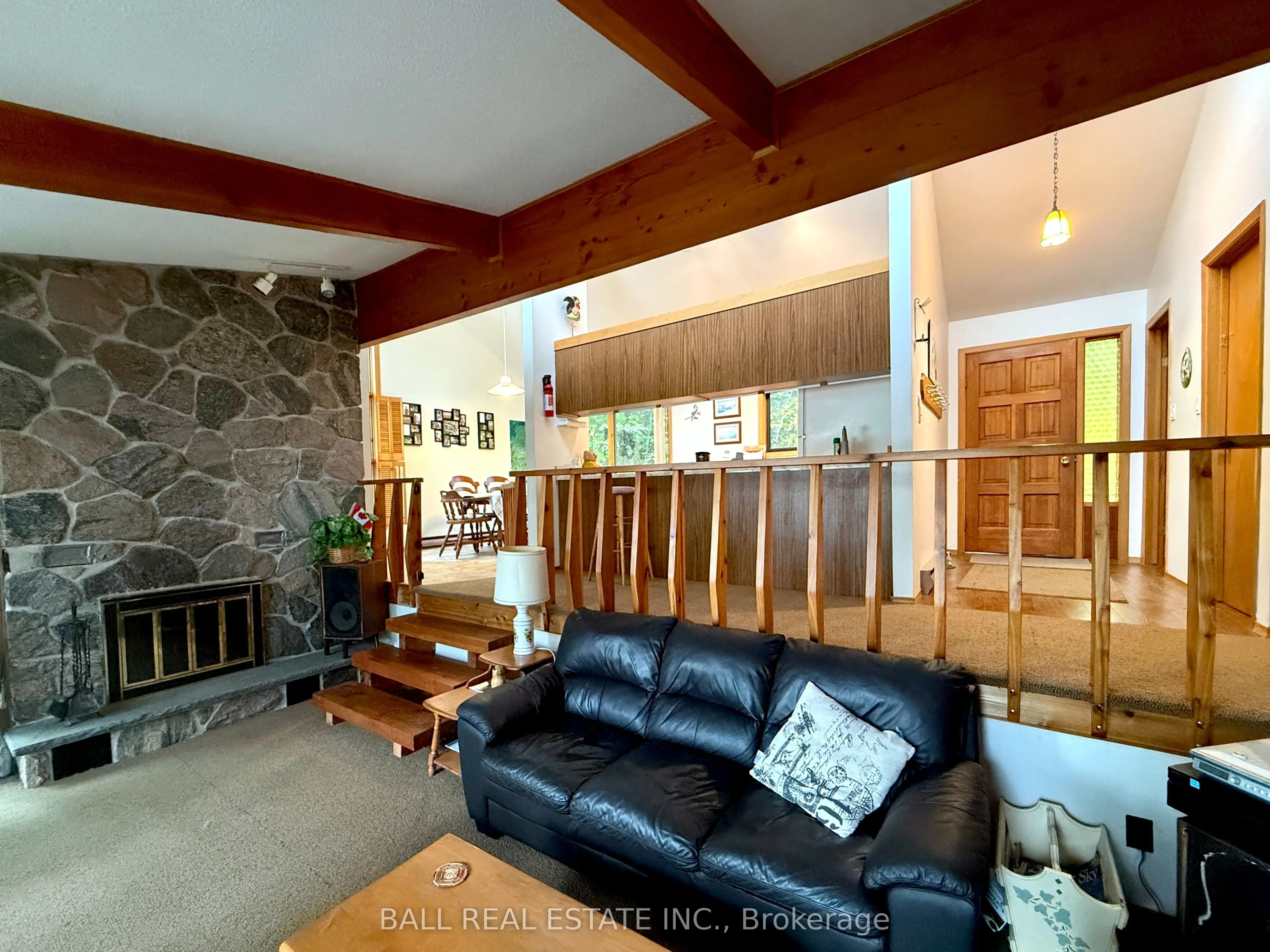 190 Maple Lane