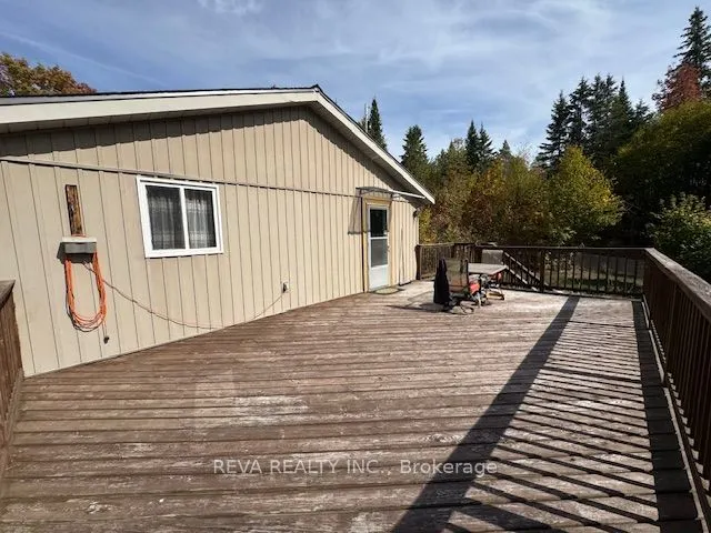 472 Rose Island Road
