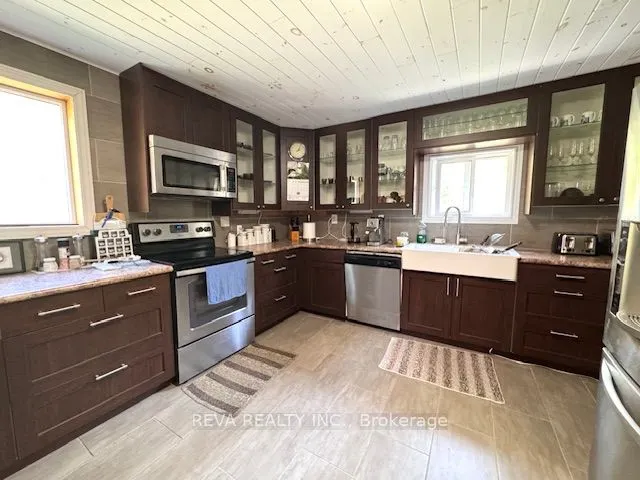 472 Rose Island Road