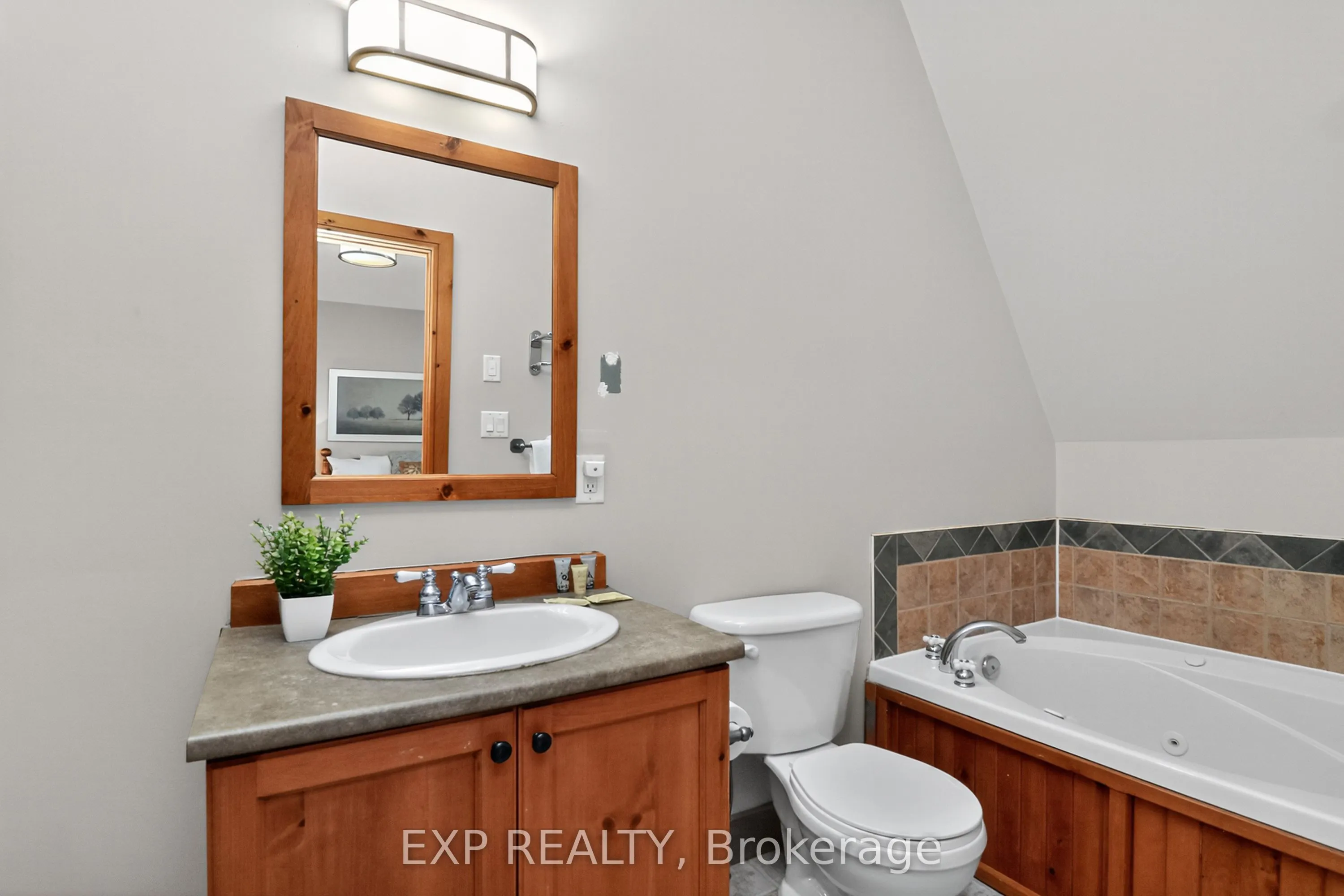 170 Snowbridge Way, #222