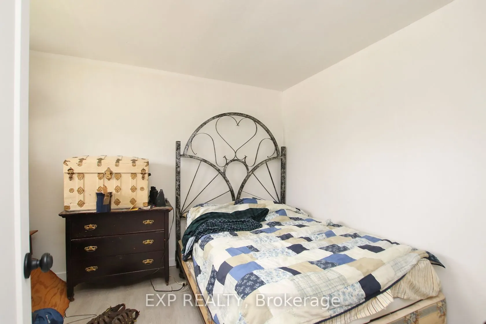 55 IDA Street S