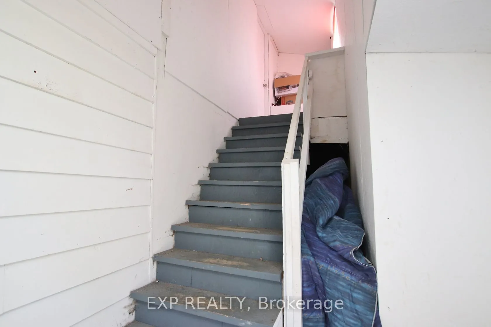 55 IDA Street S