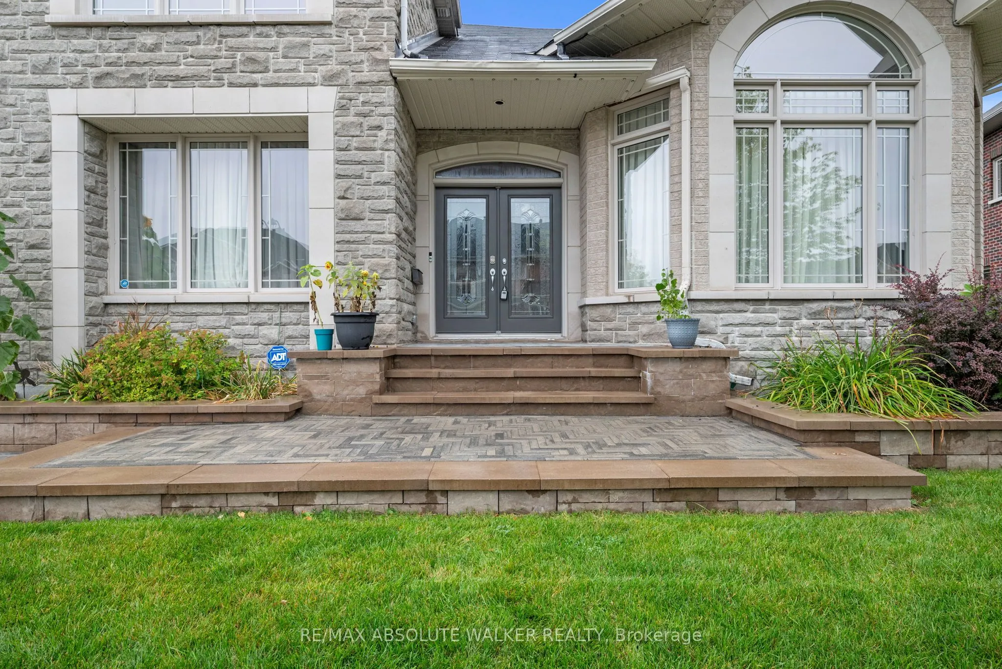 11 Tradewinds Drive