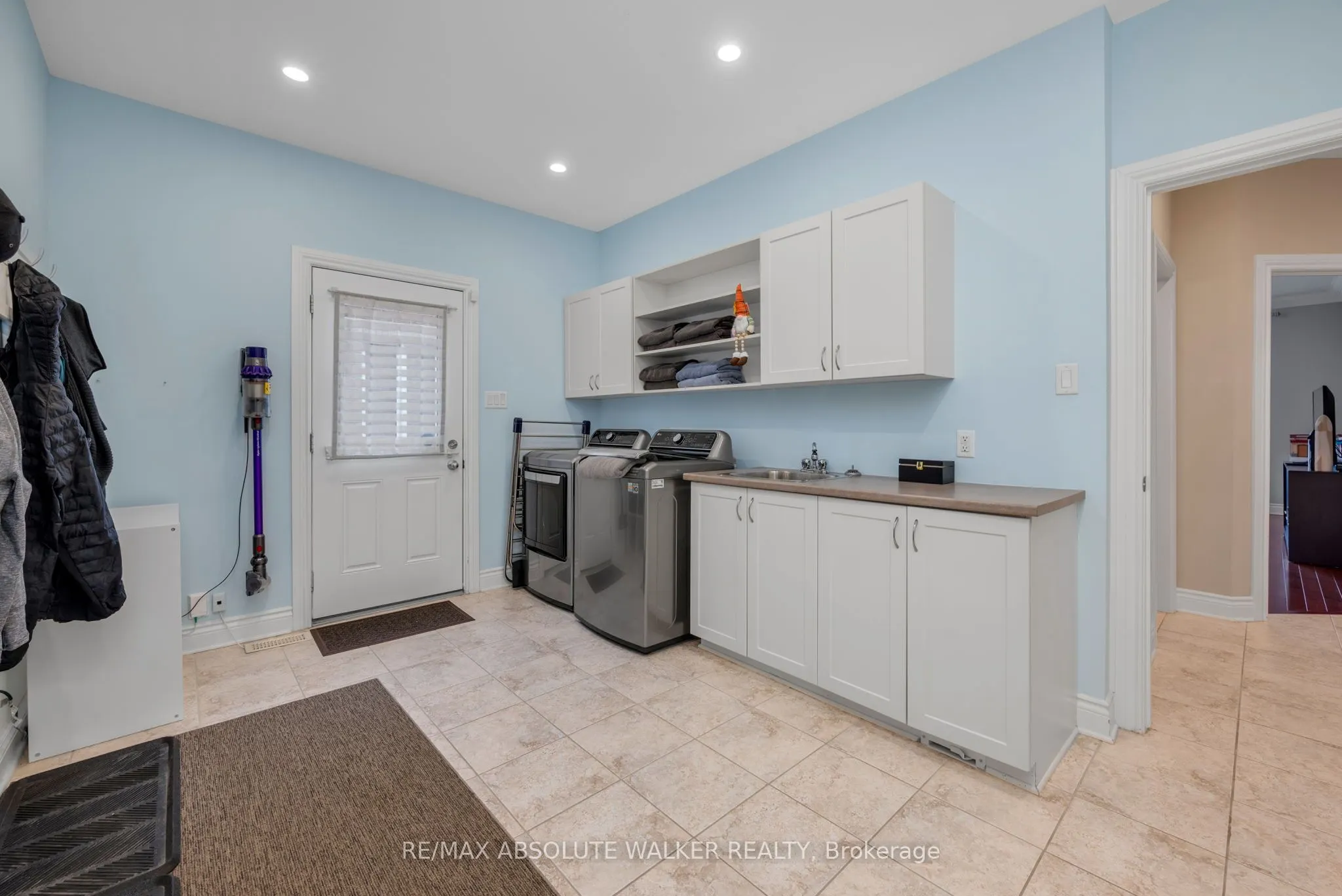 11 Tradewinds Drive
