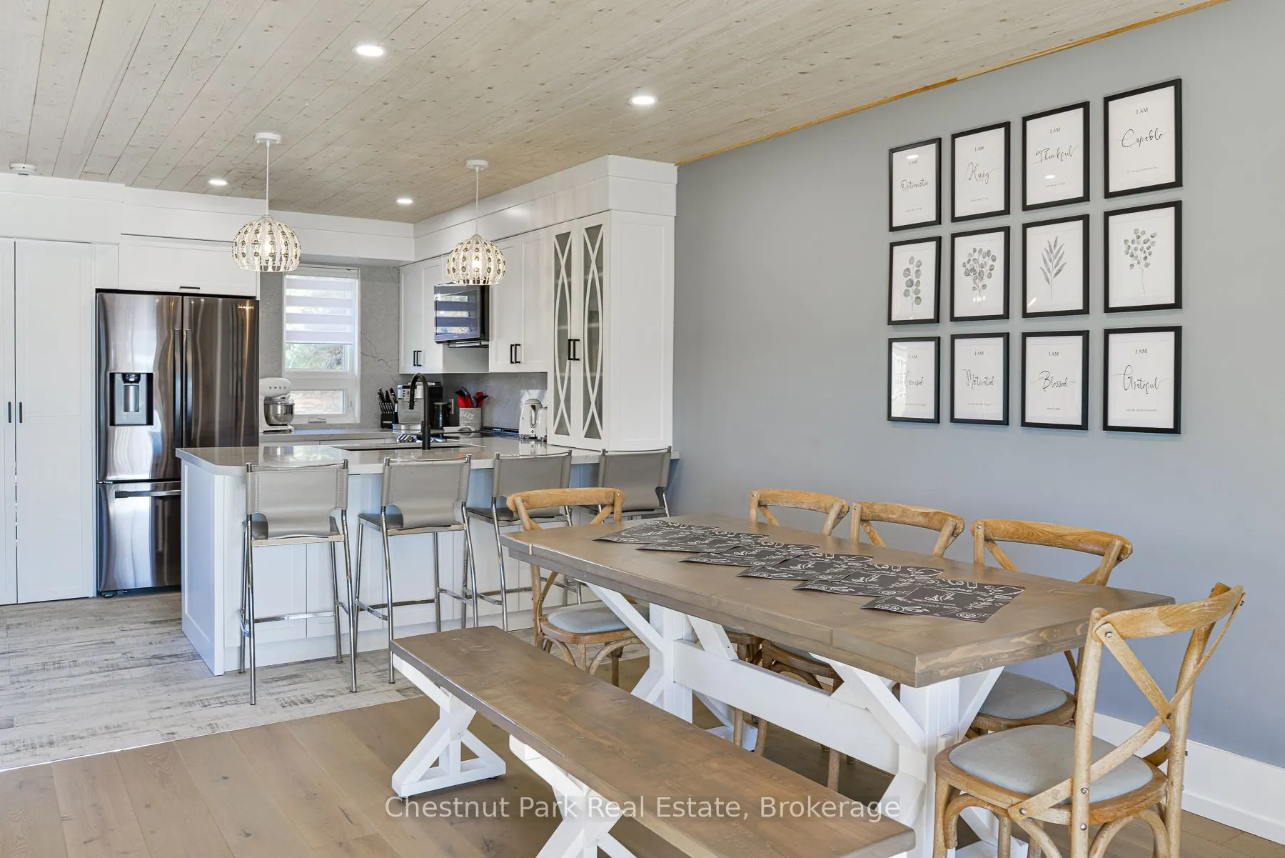 4 TURNER Drive, #2