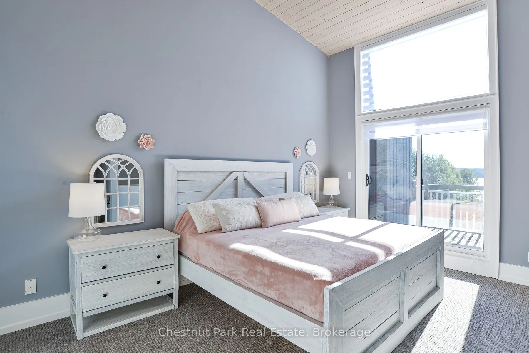 4 TURNER Drive, #2