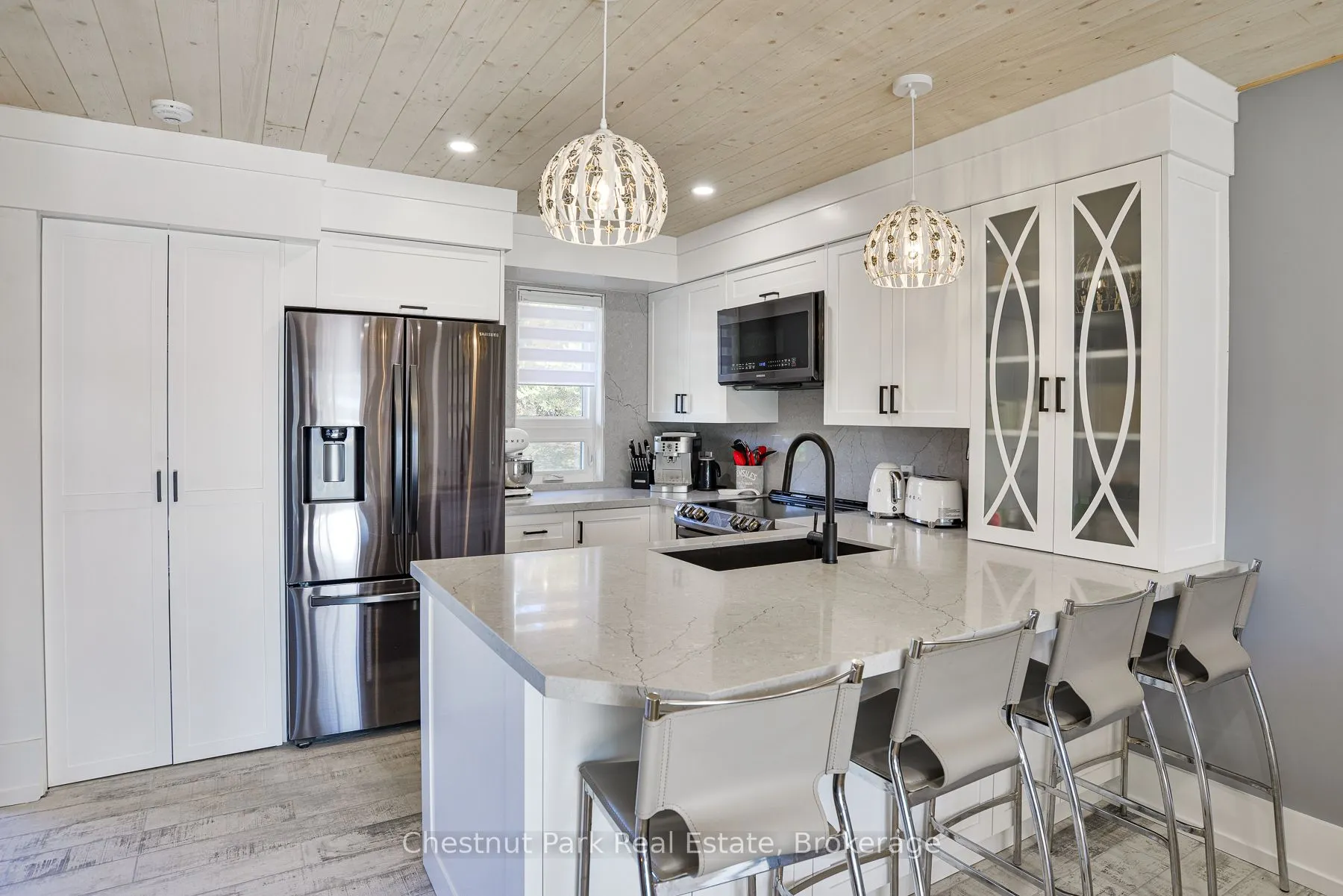 4 TURNER Drive, #2