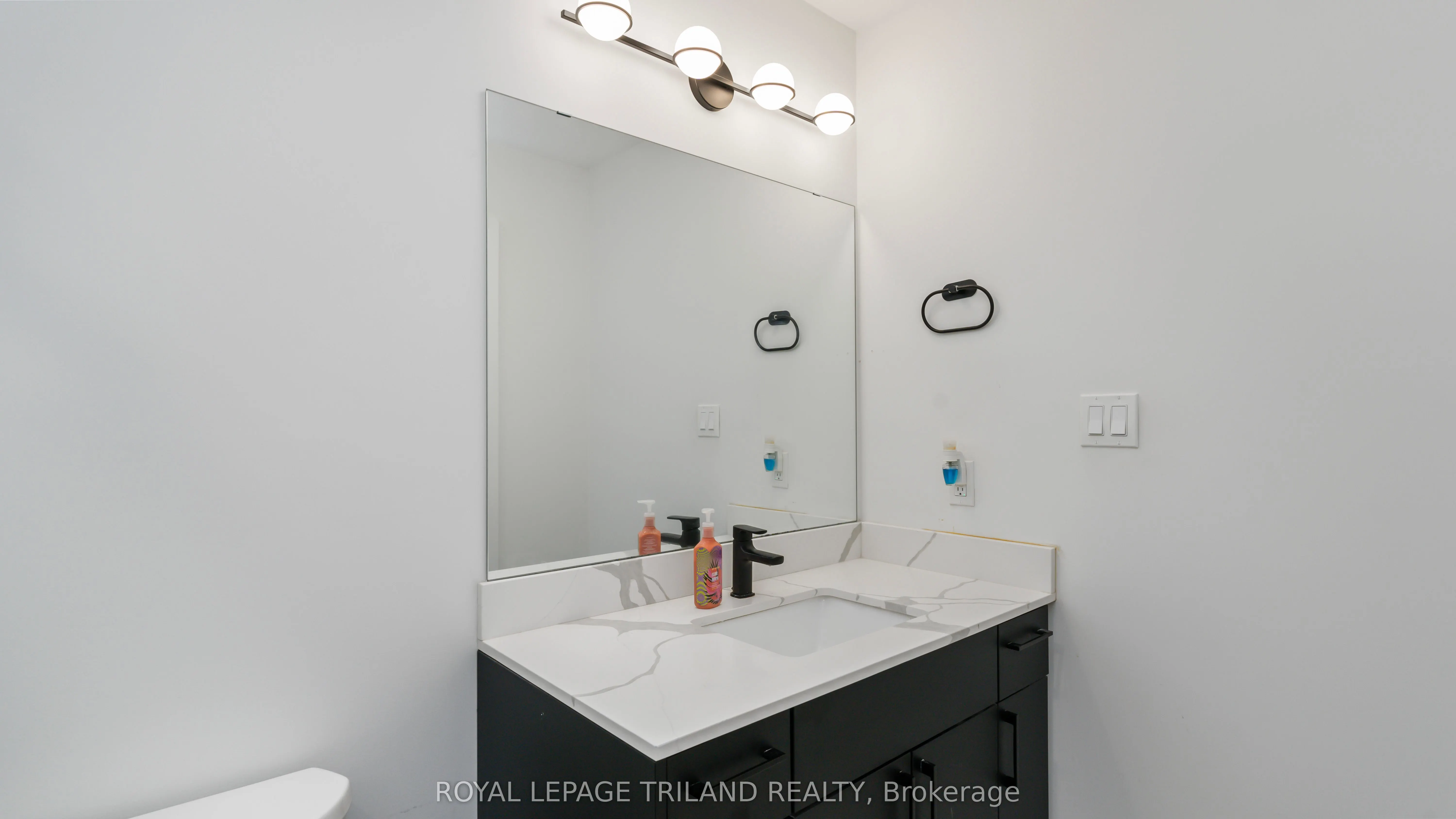 3900 Savoy Street, #129
