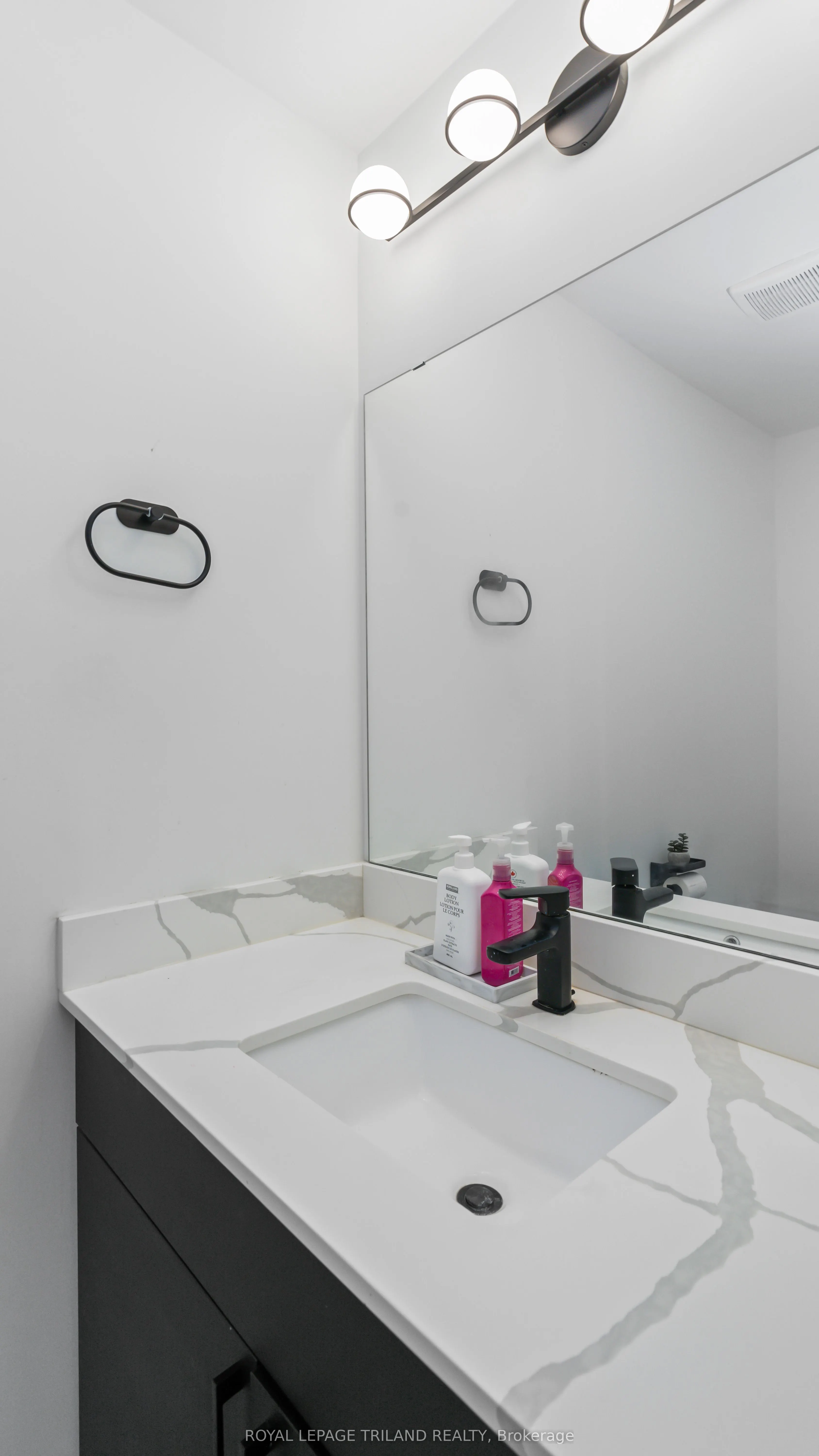 3900 Savoy Street, #129