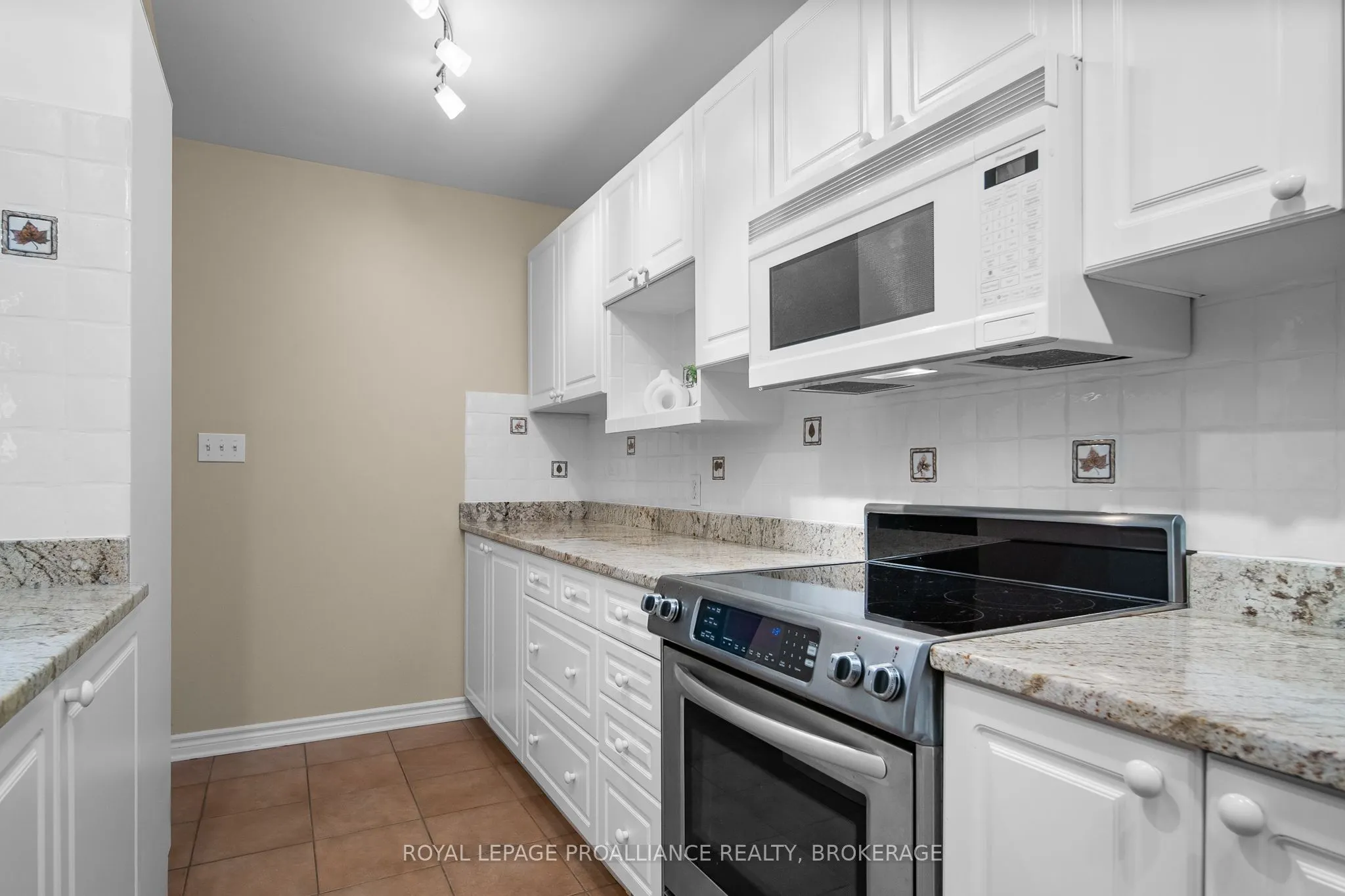 38 Yonge Street