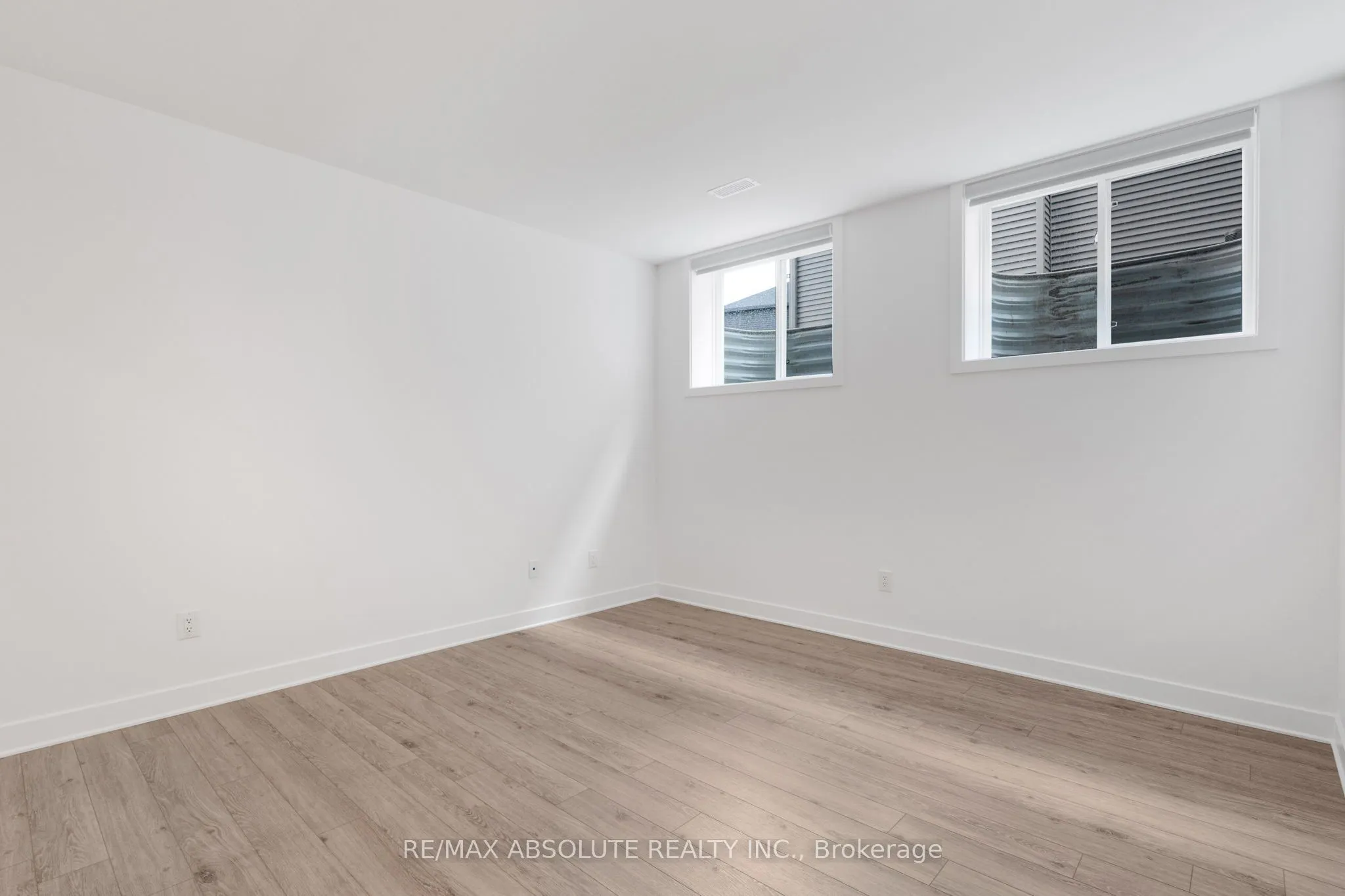 802 Ninaatik Place, #B