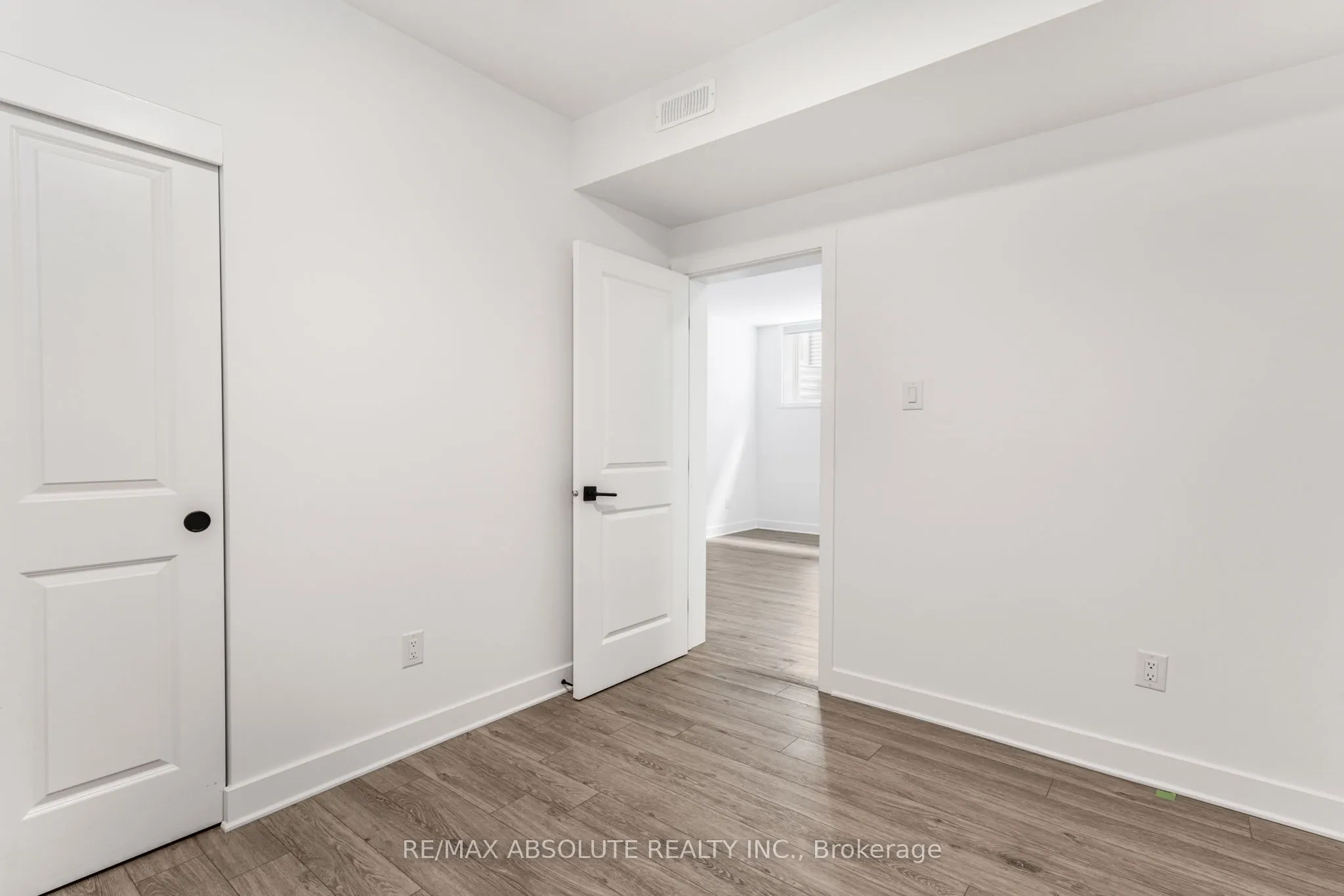 802 Ninaatik Place, #B
