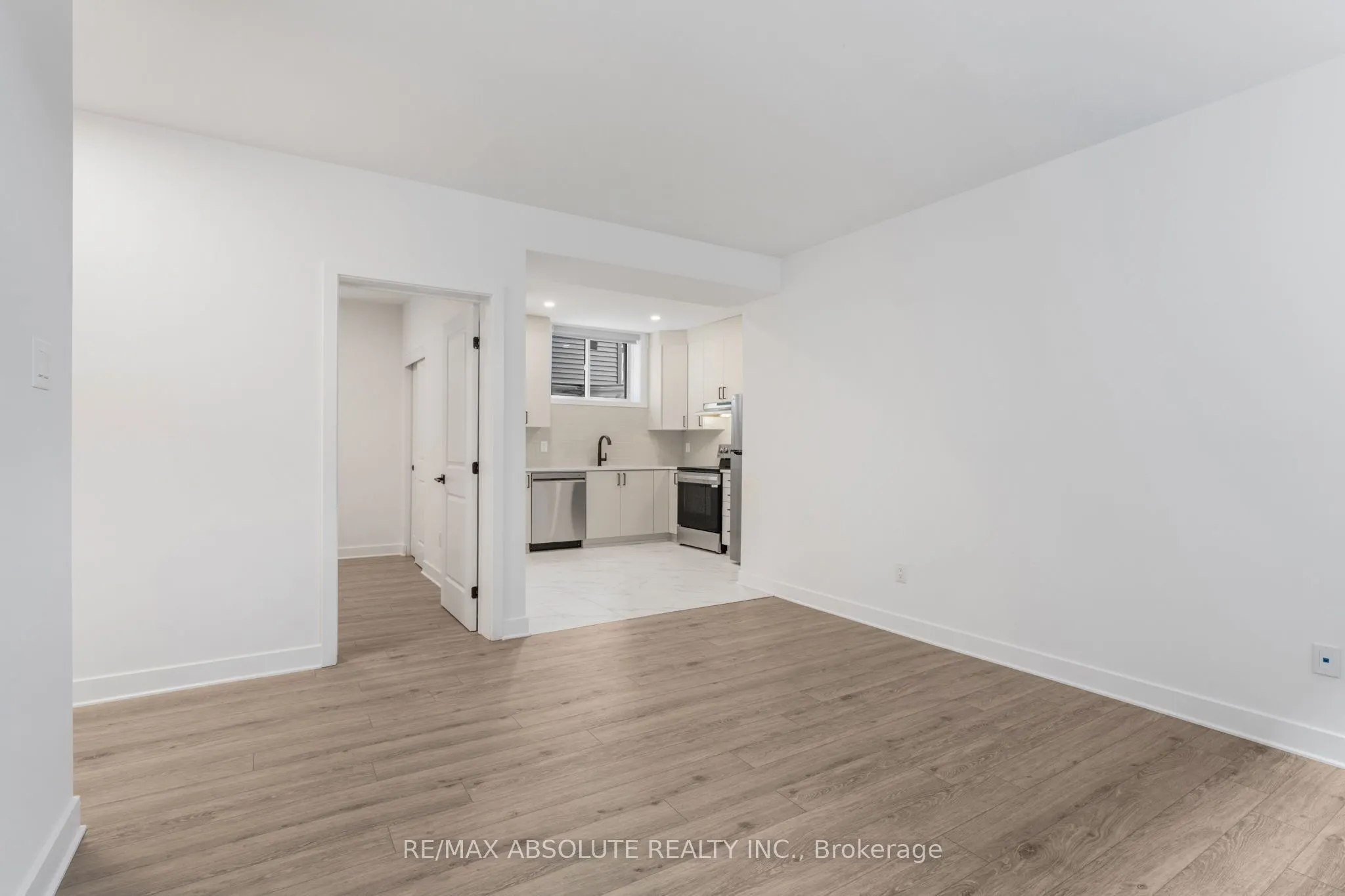 802 Ninaatik Place, #B