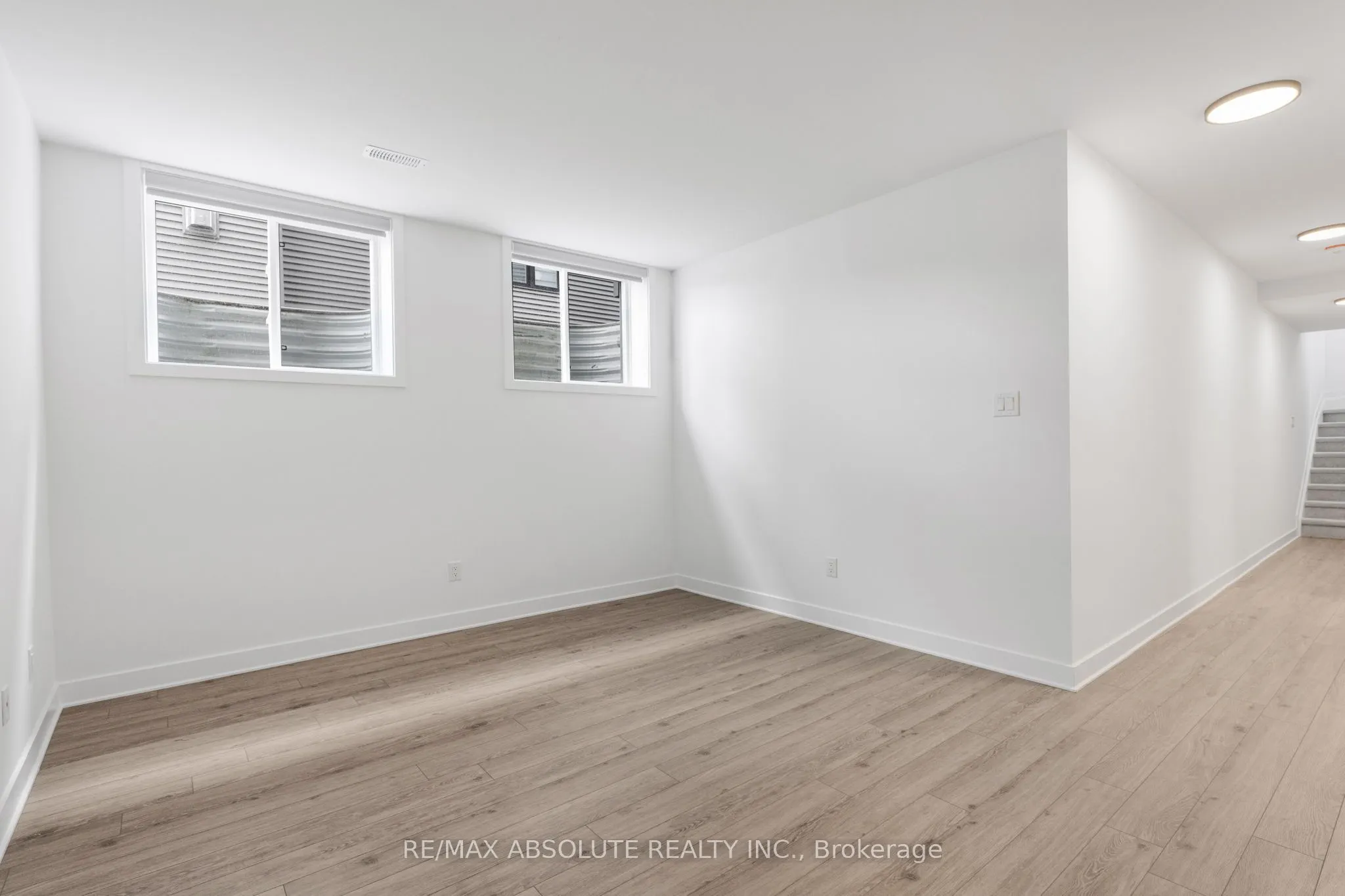 802 Ninaatik Place, #B